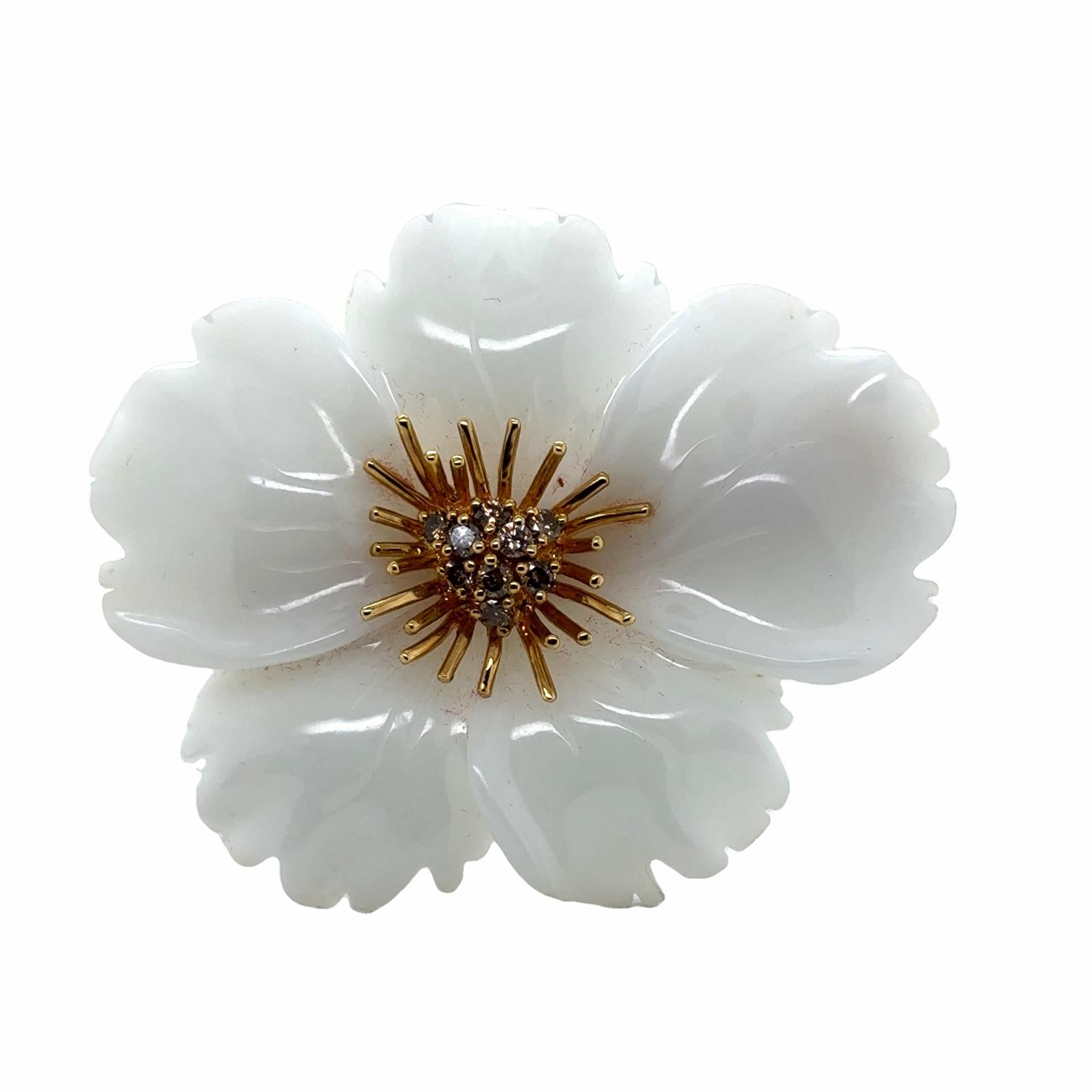 Carved White Nephrite Jade Diamond 18 Karat Yellow Gold Floral Vintage Brooch