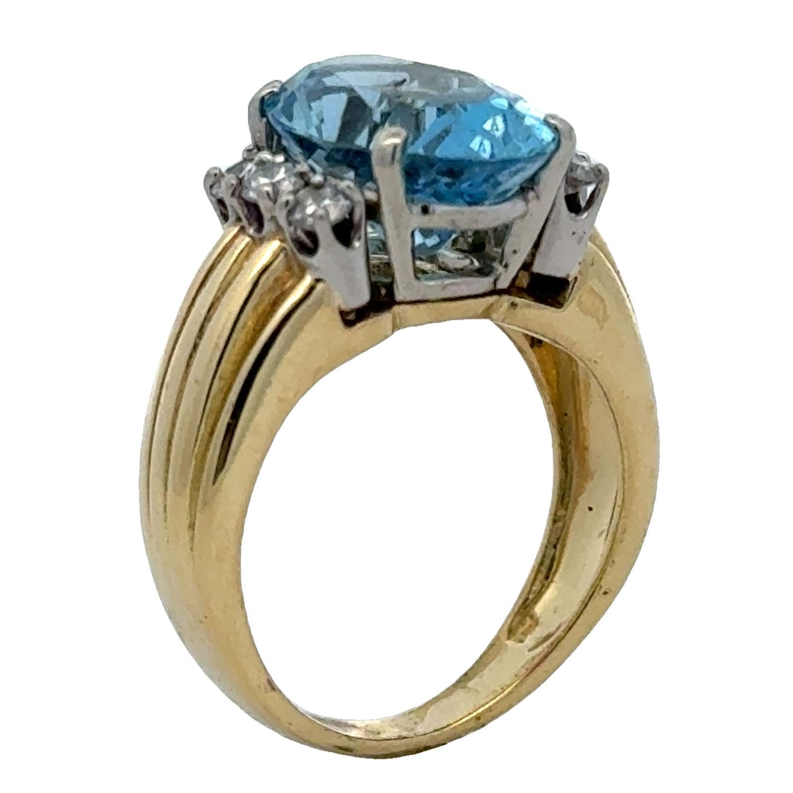 5-CT Oval Aquamarine Diamond 18 Karat Yellow Gold Vintage Ring