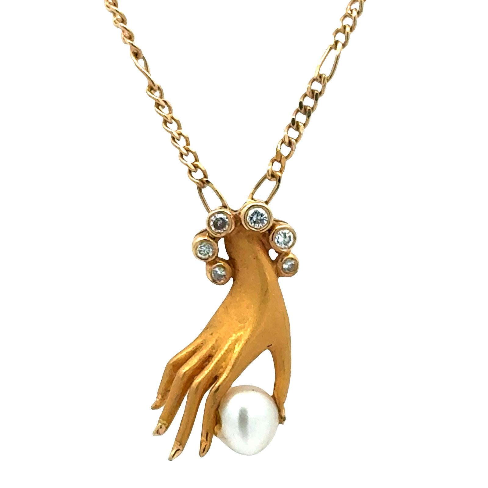 Carrera Y Carrera Diamond Las Manos Hand With Pearl Pendant Necklace Vintage 18K