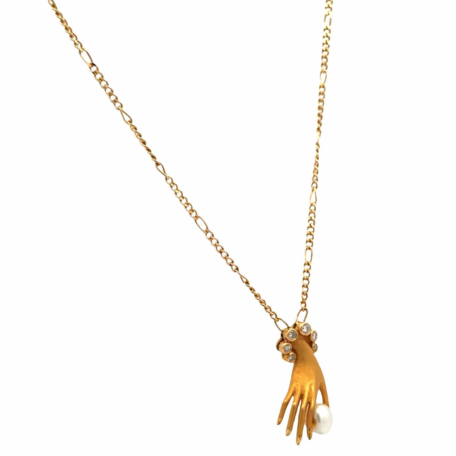 Carrera Y Carrera Diamond Las Manos Hand With Pearl Pendant Necklace Vintage 18K