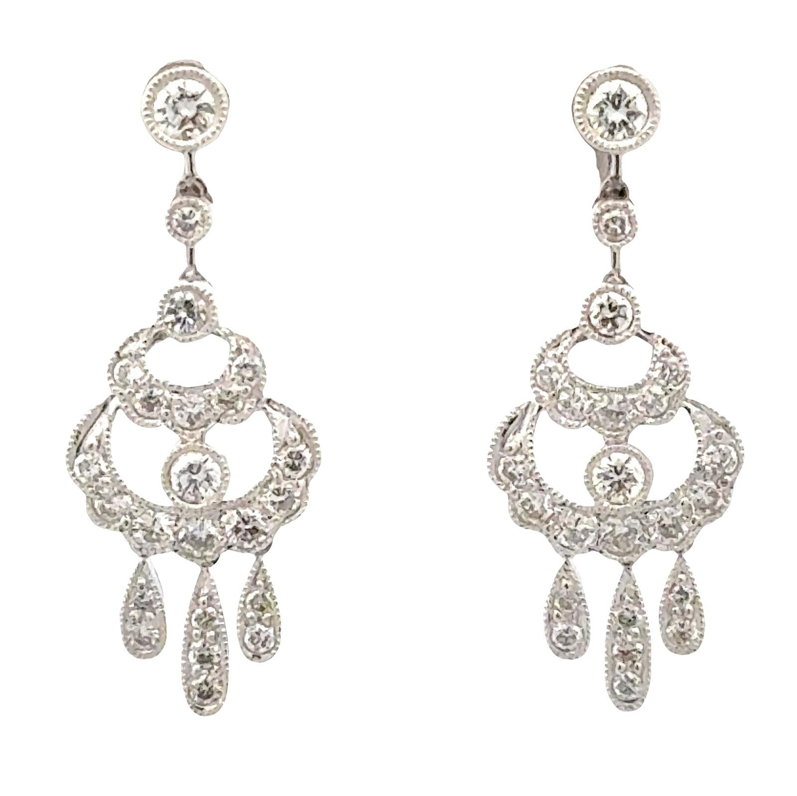 Diamond 18 Karat White Gold Dangle Drop Vintage Earrings
