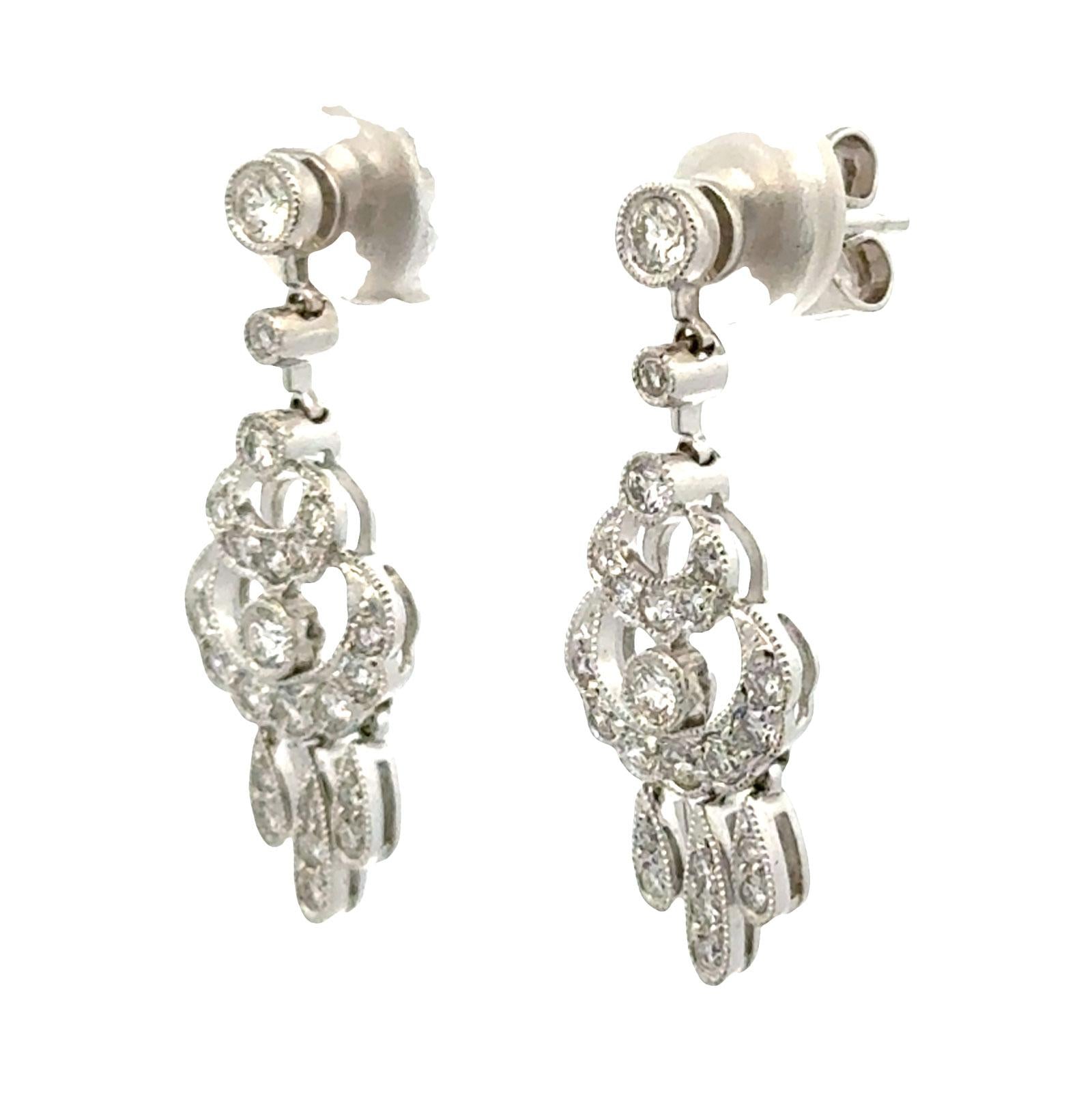 Diamond 18 Karat White Gold Dangle Drop Vintage Earrings