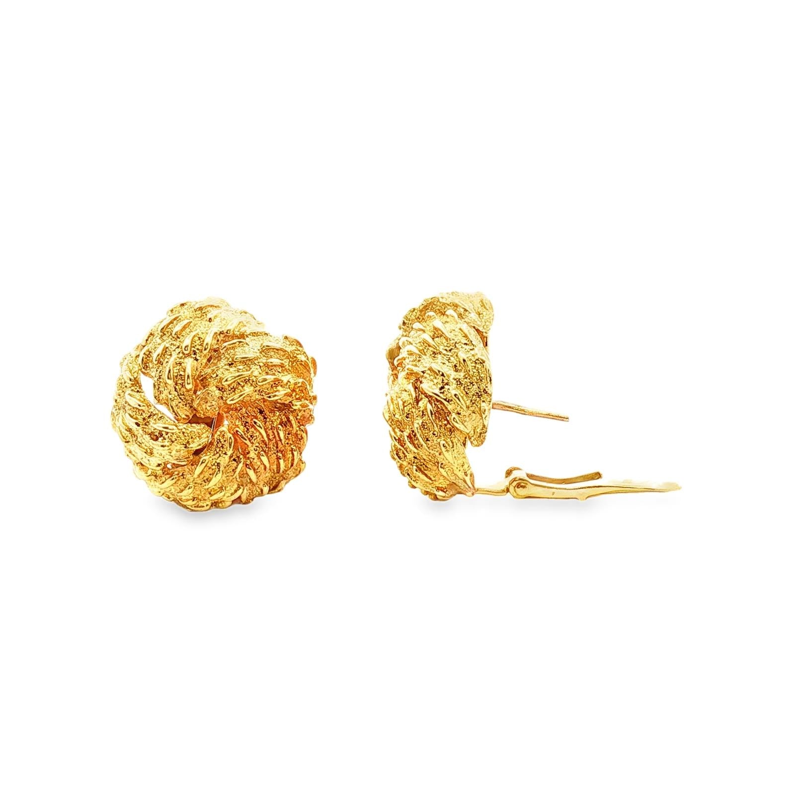 David Webb 18 Karat Yellow Gold Knot Textured Leverback Earrings