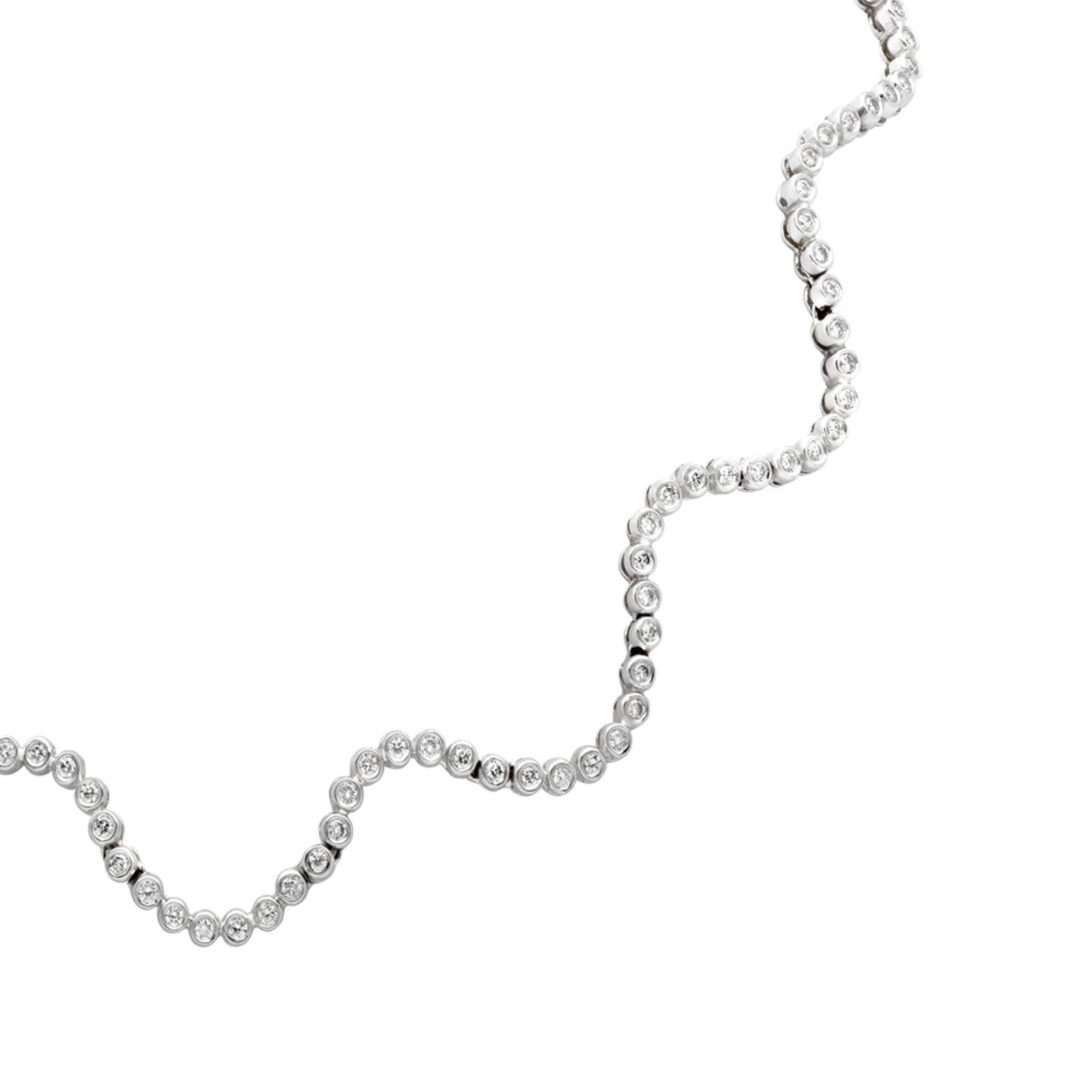 Scalloped Diamond 18 Karat White Gold Vintage Tennis Necklace