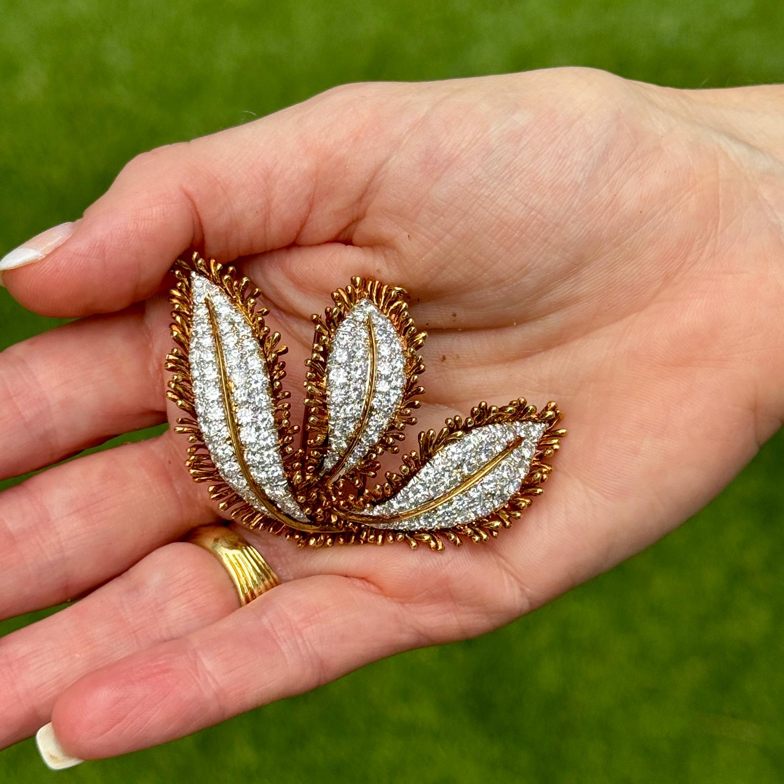 David Webb Diamond 18 Karat Yellow Gold Platinum Vintage Leaf Brooch