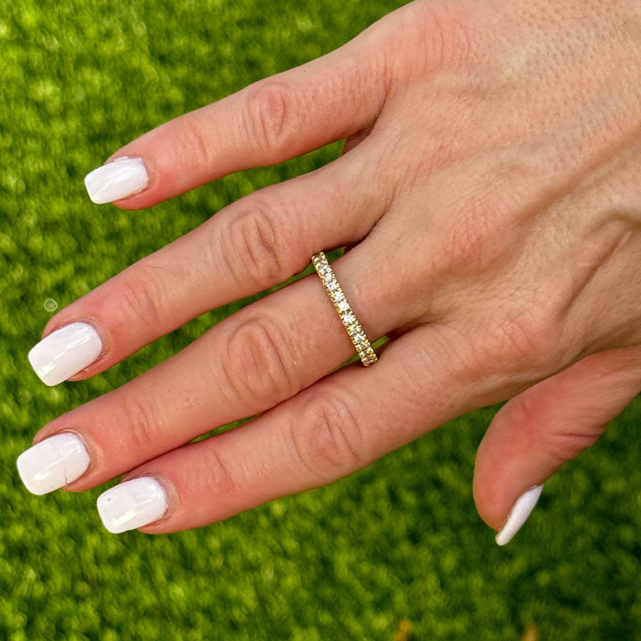 Modern Diamond 18 Karat Yellow Gold Eternity Wedding Band Size 9.25