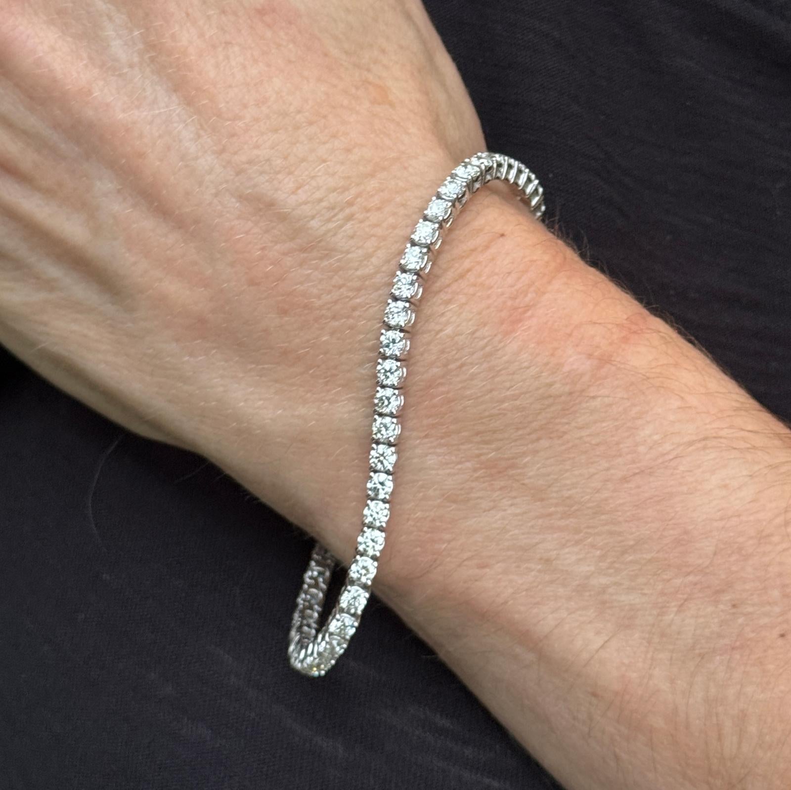 5.57 CTW Round Brilliant Diamond 14K White Gold Tennis Bracelet New