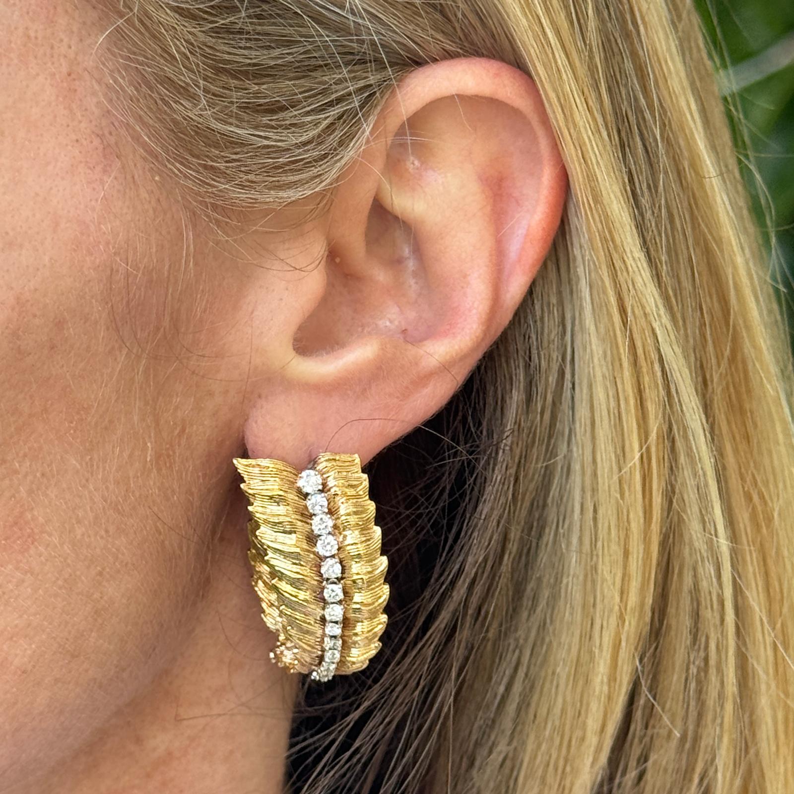 1960's Diamond 18 Karat Yellow Gold Leaf Elongated Hoop Vintage Earrings