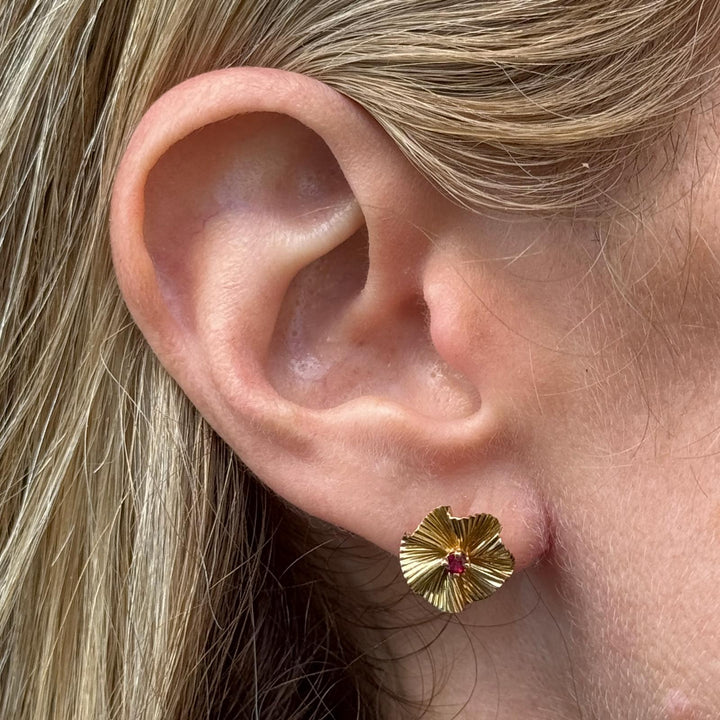 1950's Tiffany & Co. Ruby 14 Karat Yellow Gold Fan Style Retro Stud Earrings