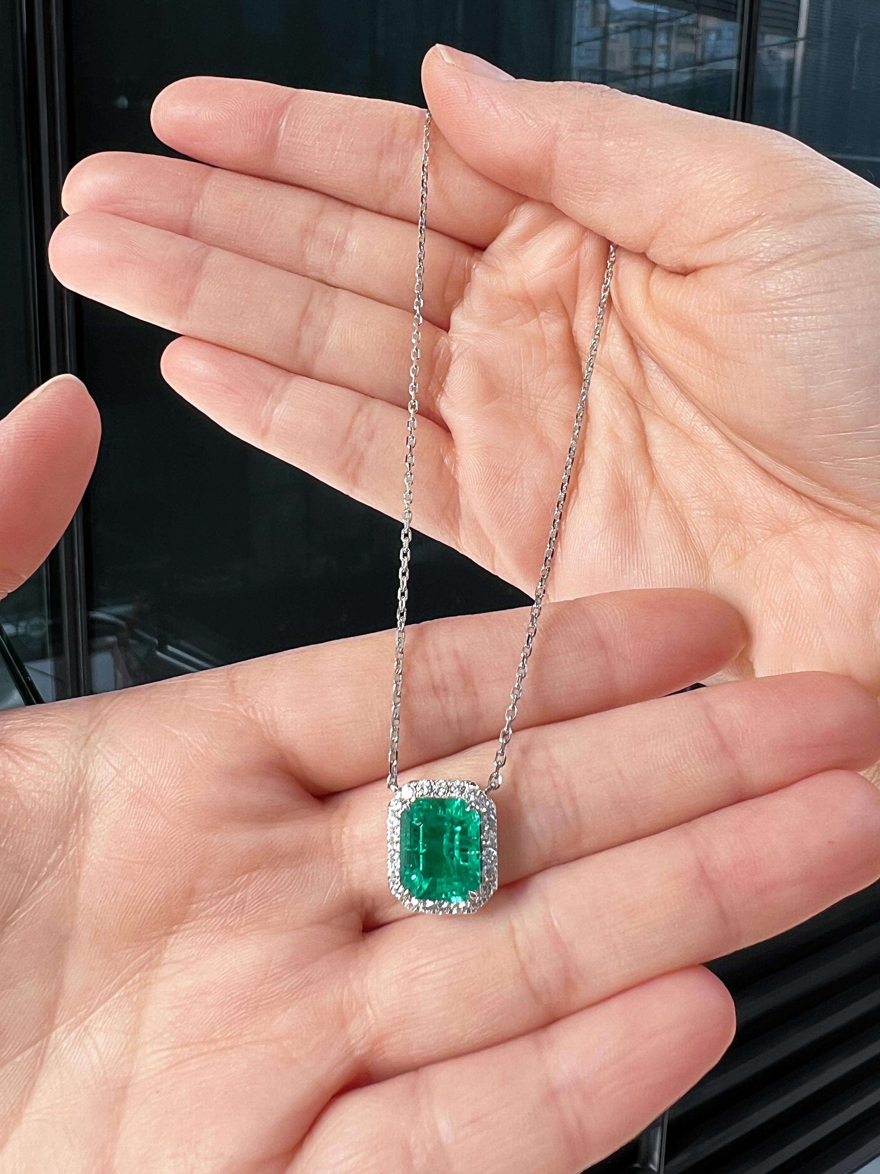 Lab created Emerald Diamond 14 Karat White Gold Pendent Necklace