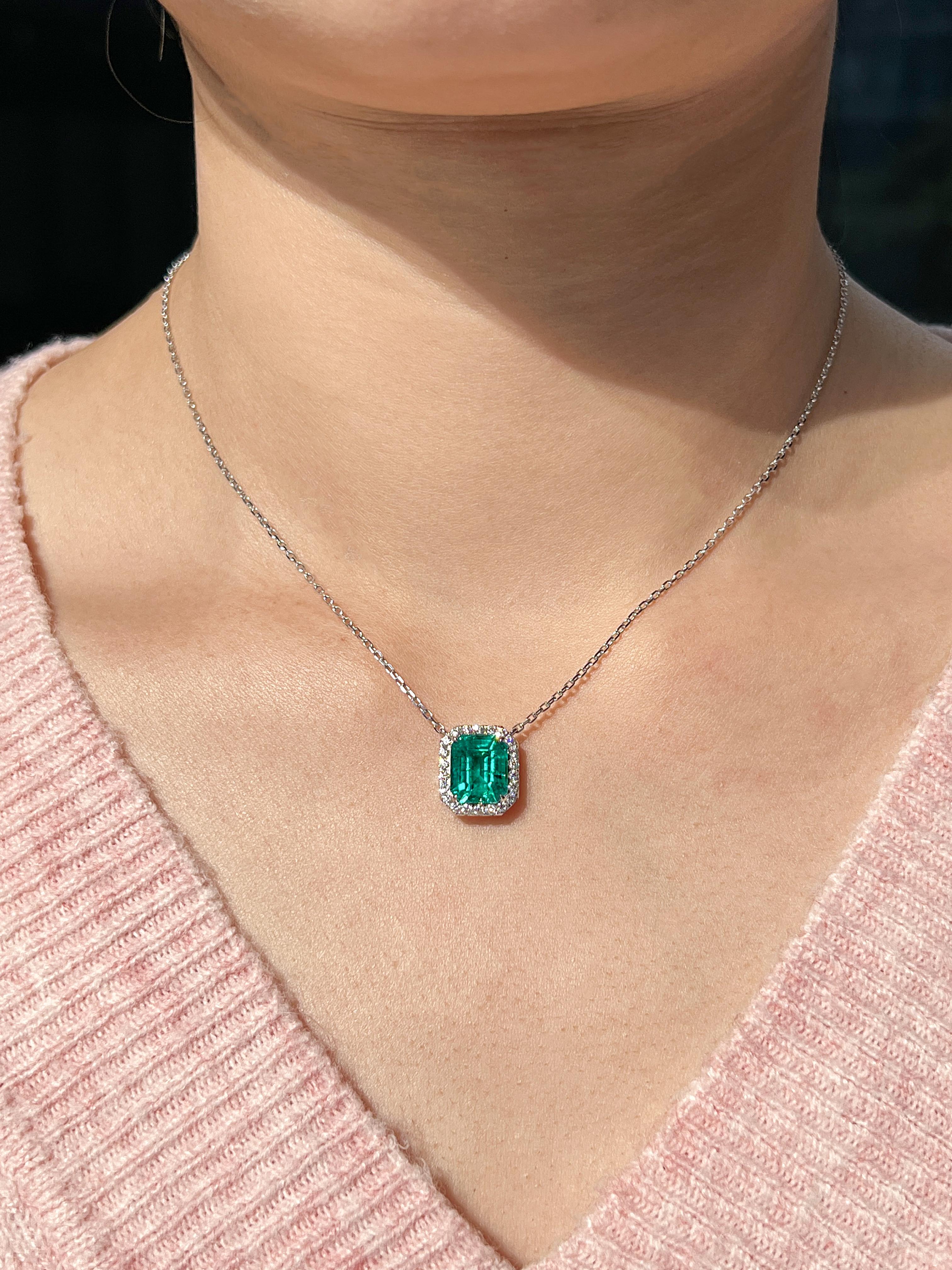 Lab created Emerald Diamond 14 Karat White Gold Pendent Necklace