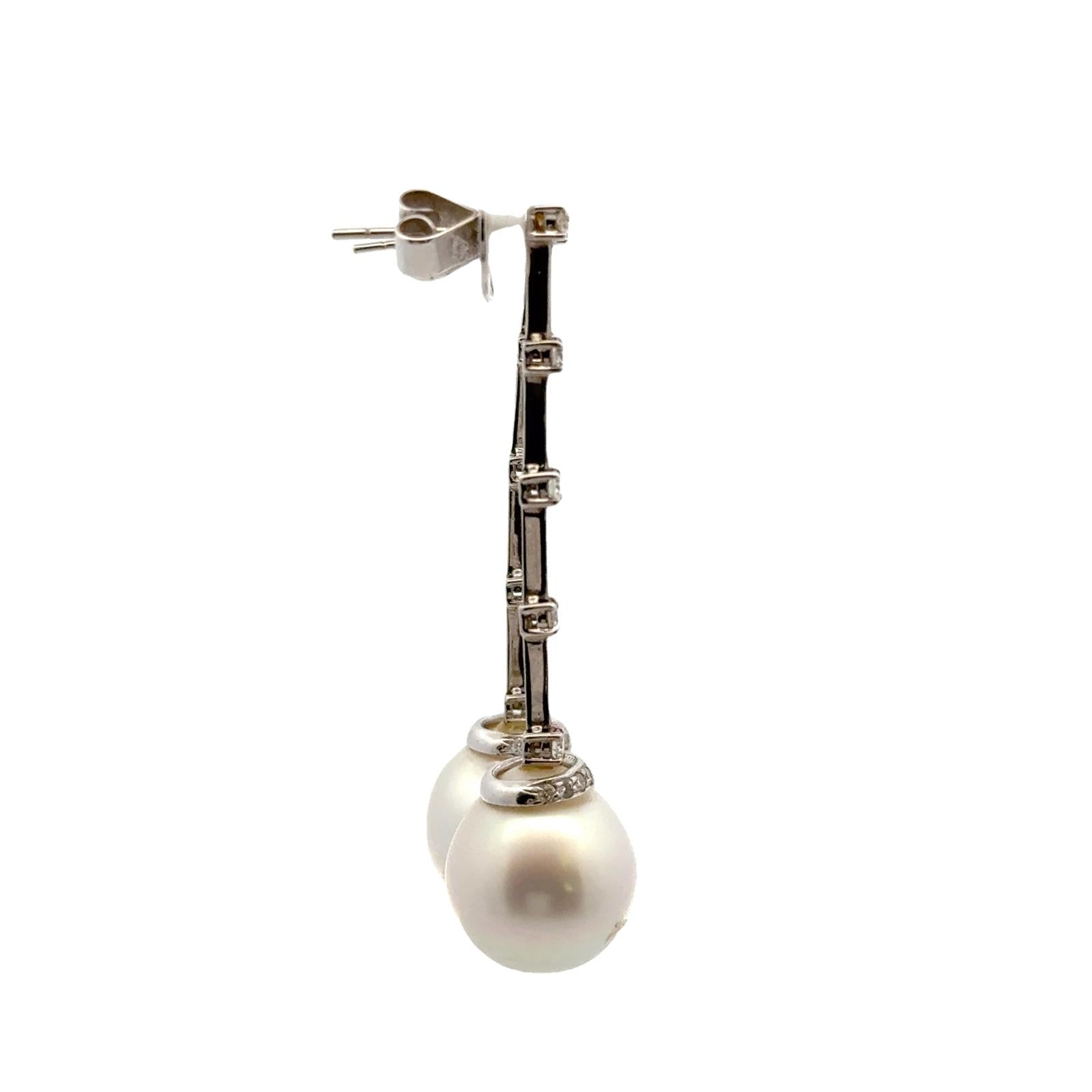 South Sea Pearl Diamond 18 Karat White Gold Dangle Drop Earrings