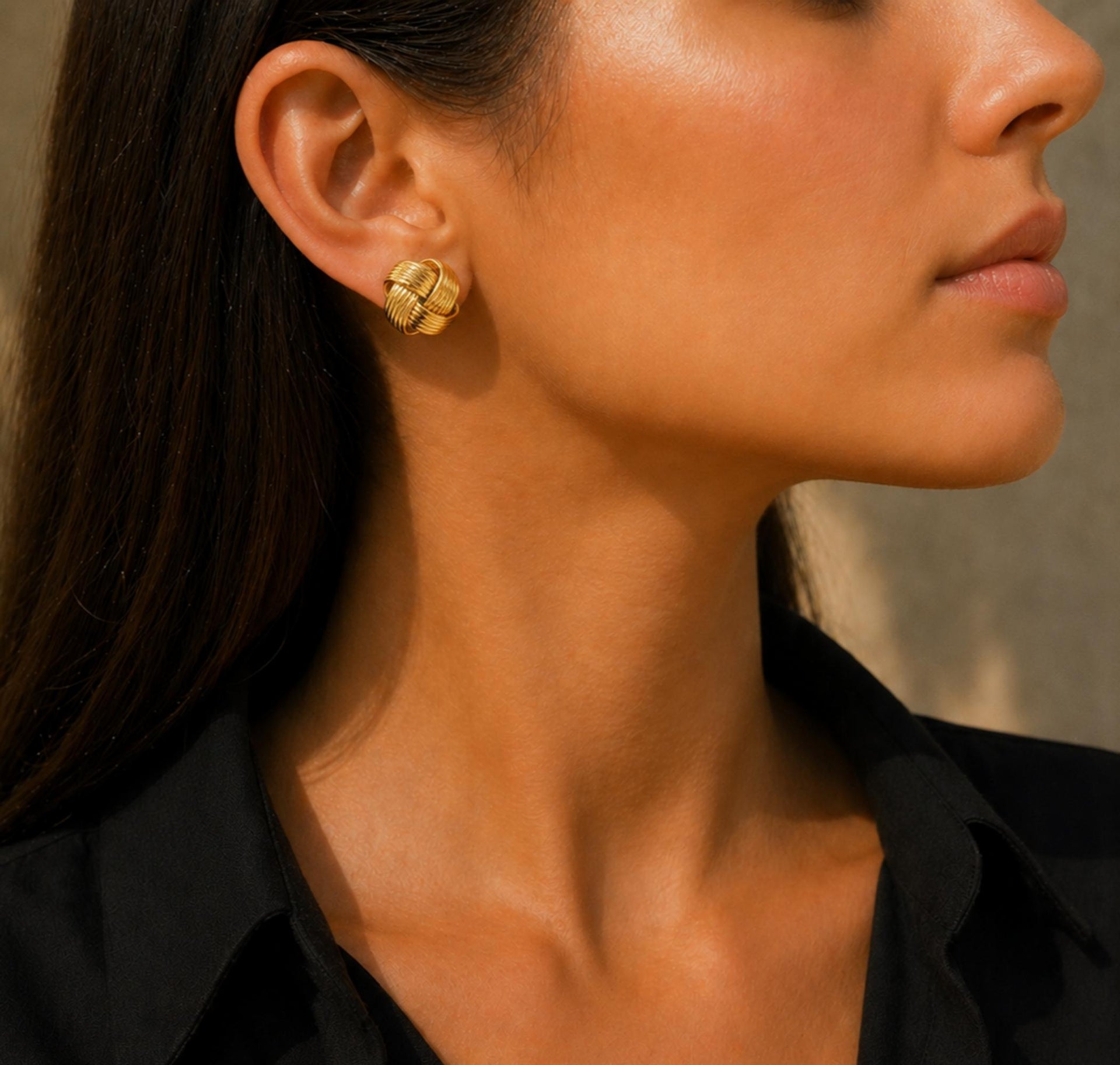 Roberto Coin 18 Karat Yellow Gold Vintage Knot Leverback Earrings