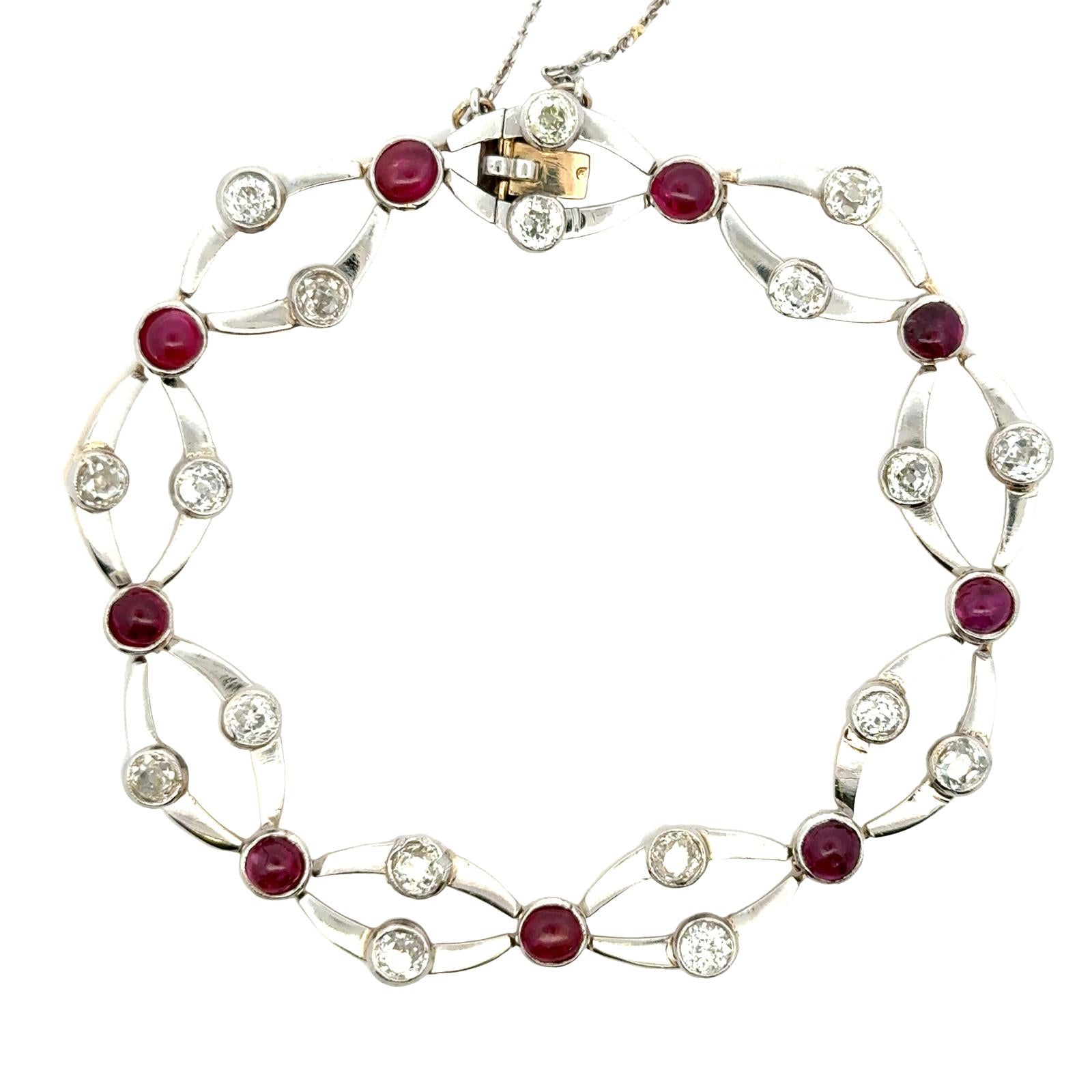 Art Deco Old Mine Cut Diamond Cabochon Ruby Platinum Yellow Gold Link Bracelet
