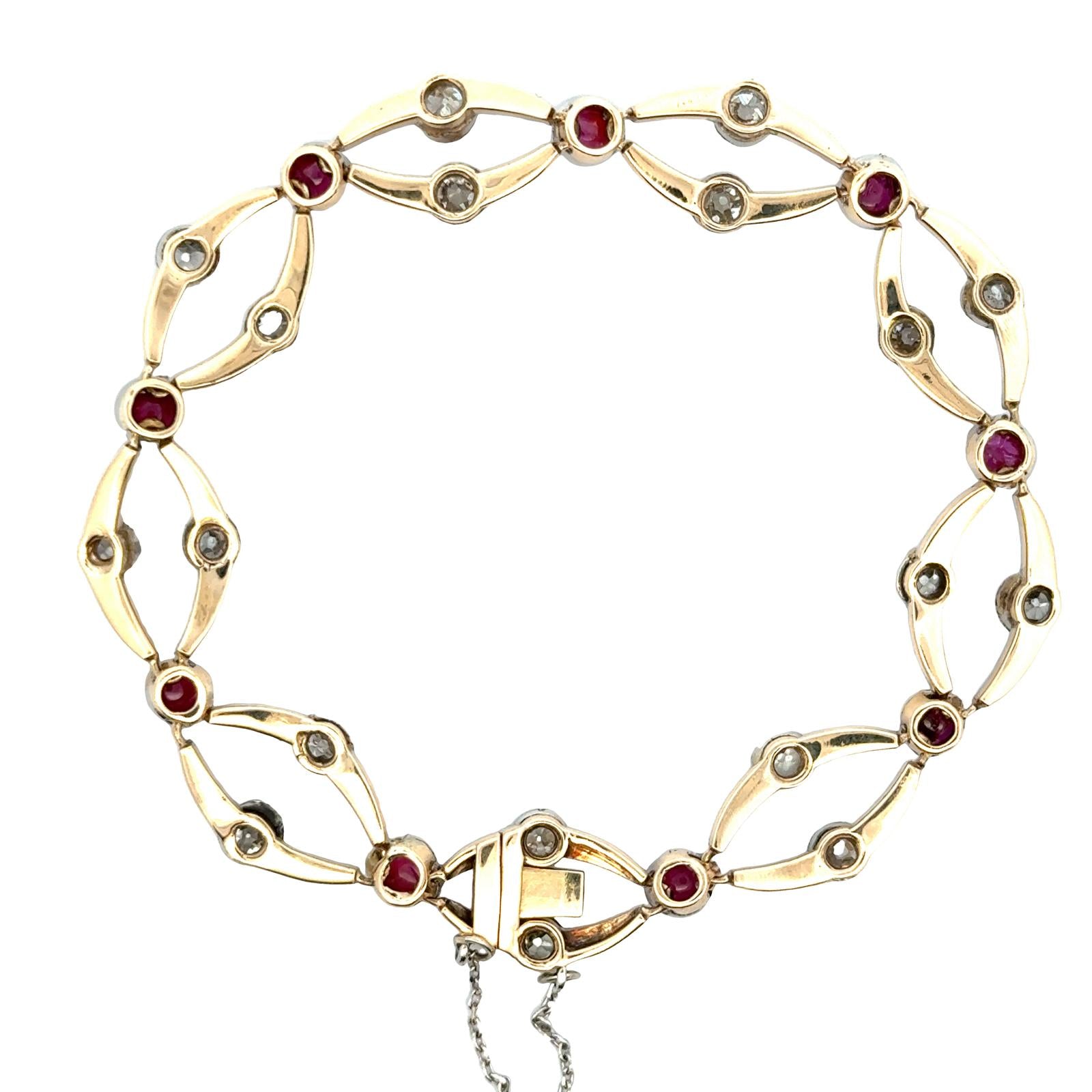 Art Deco Old Mine Cut Diamond Cabochon Ruby Platinum Yellow Gold Link Bracelet