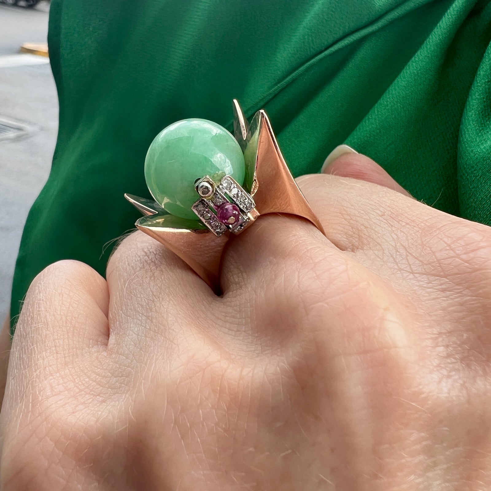 Jade and ruby ring hotsell