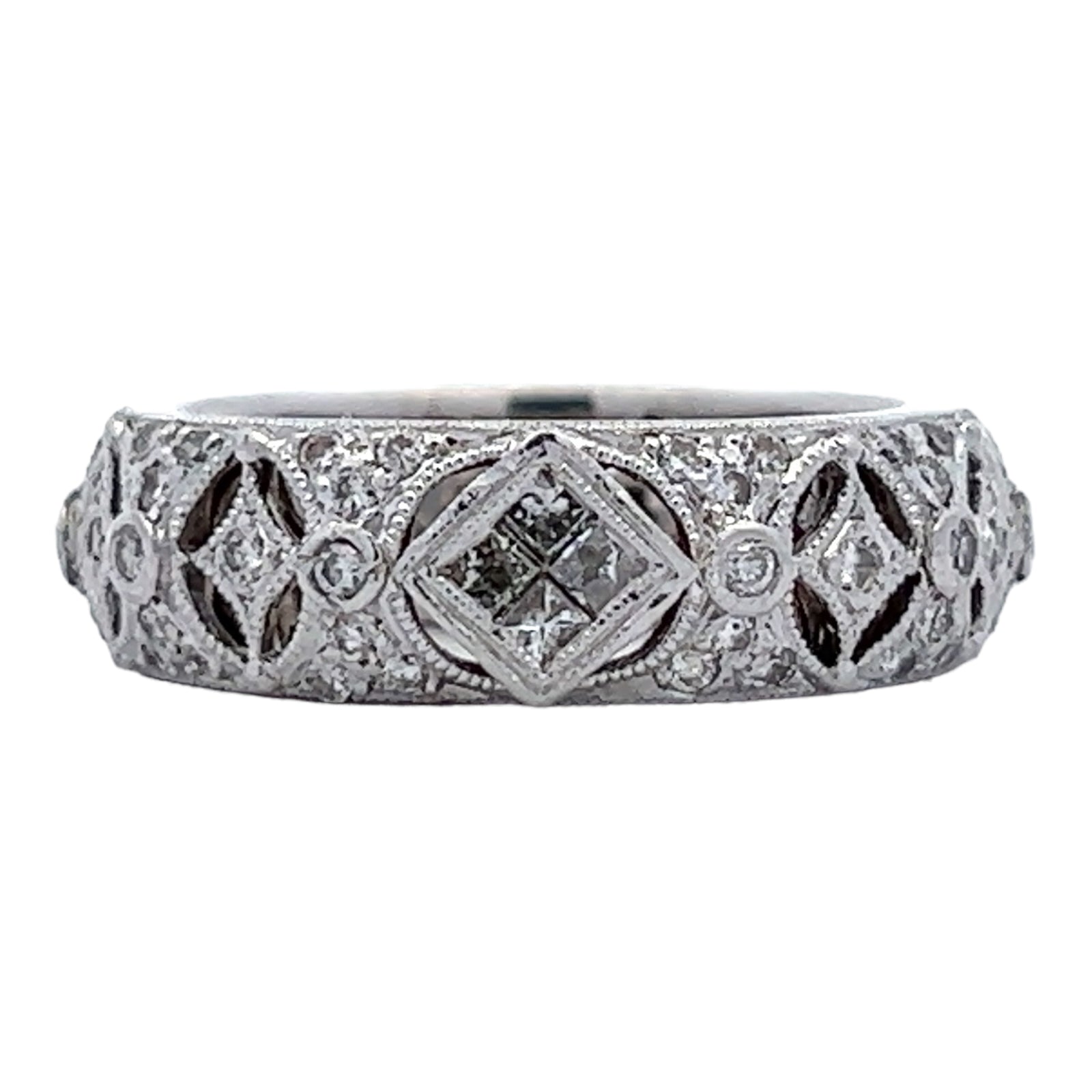 Diamond 18 Karat Whtie Gold Vintage Filigree Eternity Wedding Band Ring