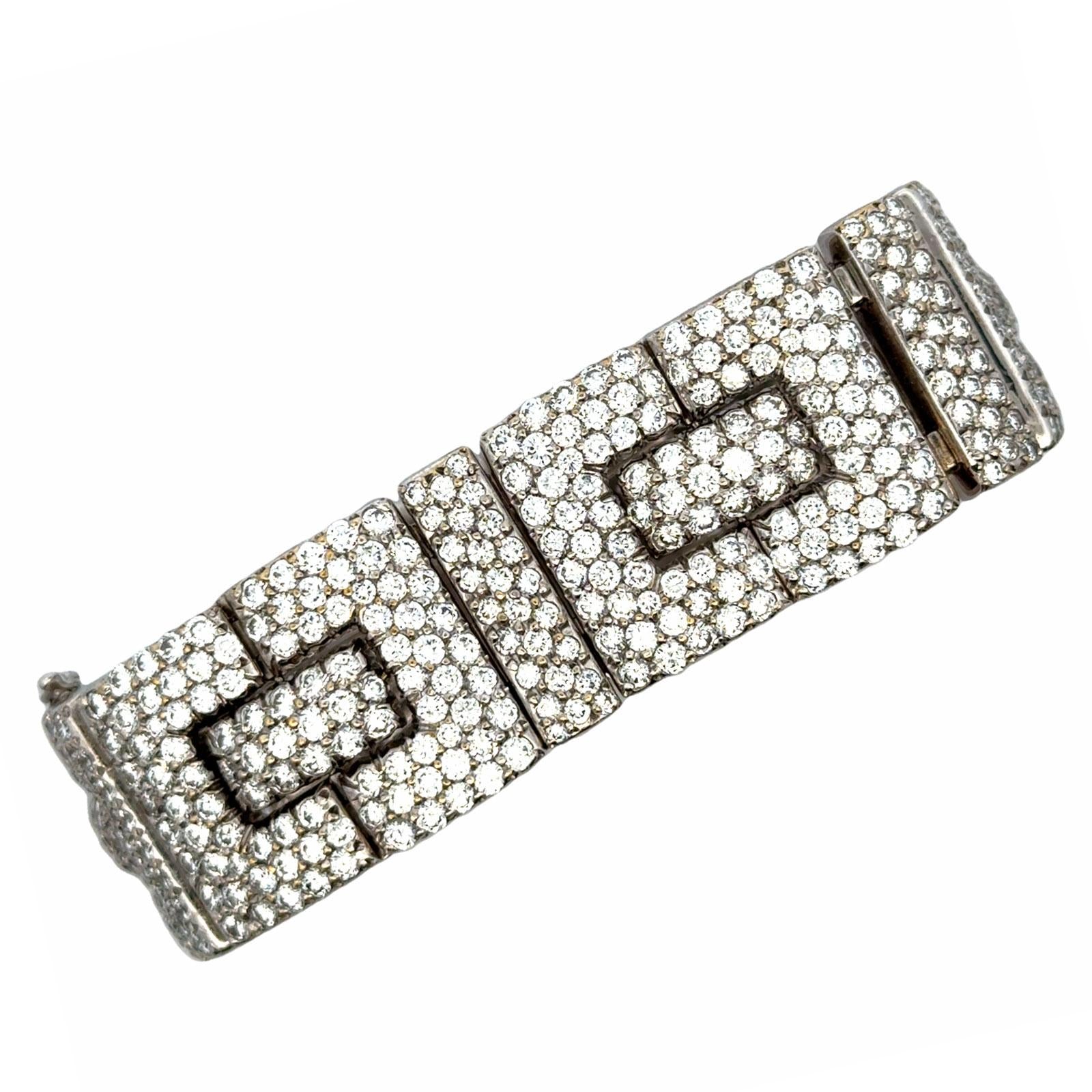 17.50 Carat Diamond 18 Karat White Gold Modern Link Bracelet
