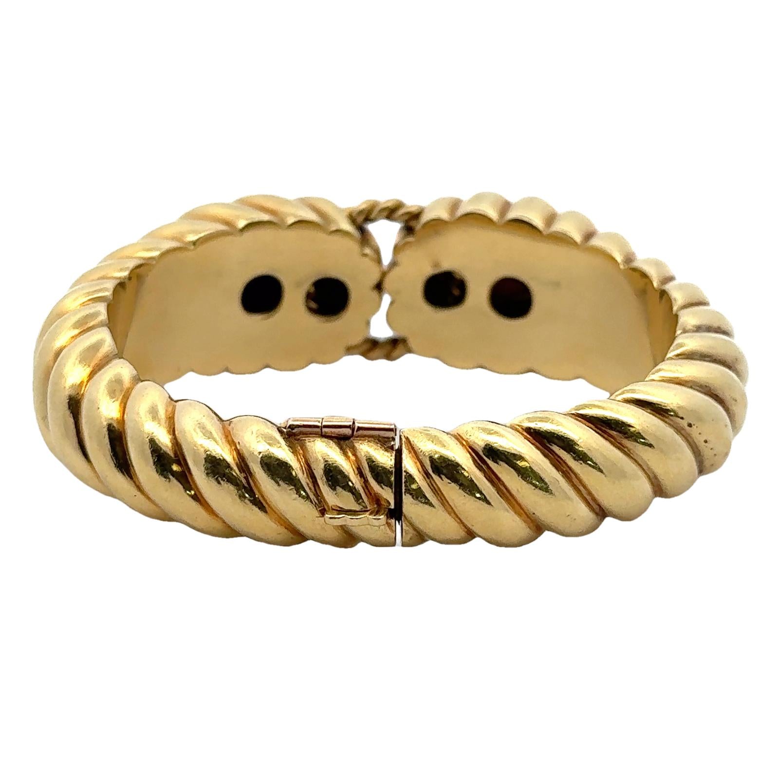 Mid-20th Century 18K Yellow Gold Ribbed Onyx Angel Skin Coral Bangle Bracelet