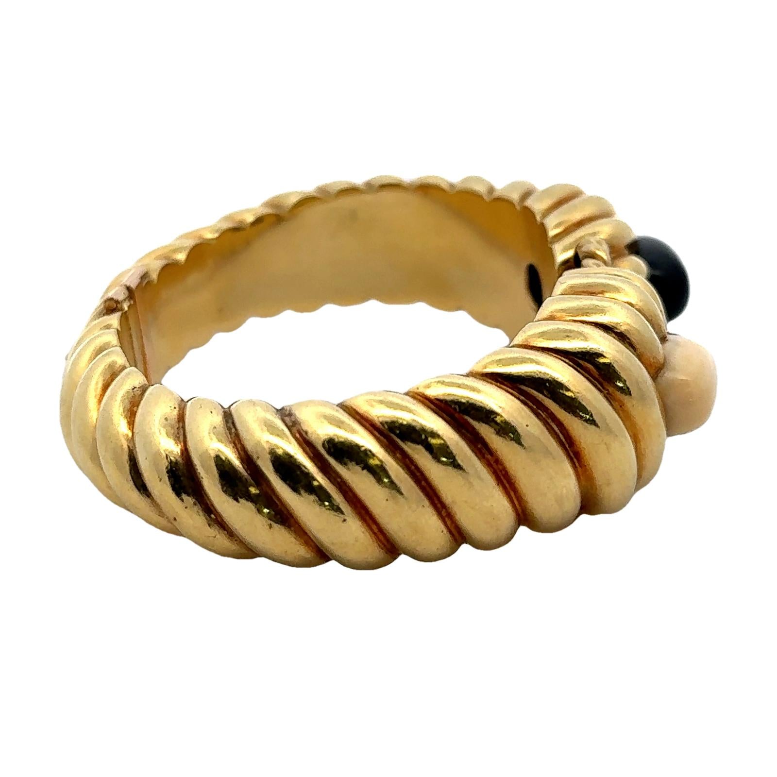 Mid-20th Century 18K Yellow Gold Ribbed Onyx Angel Skin Coral Bangle Bracelet
