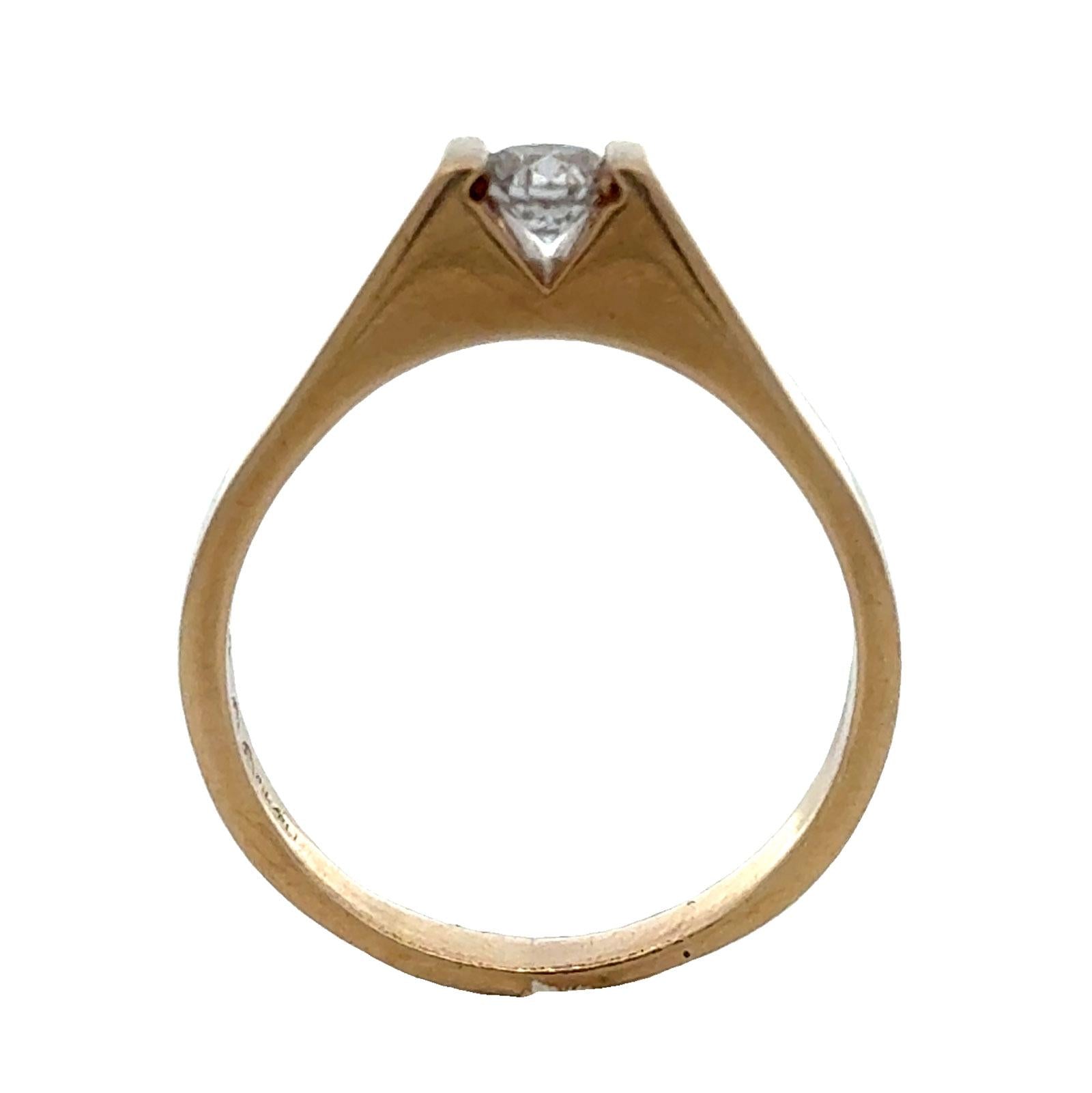 Gents Diamond 14 Karat Yellow Gold Solitaire Modern Ring