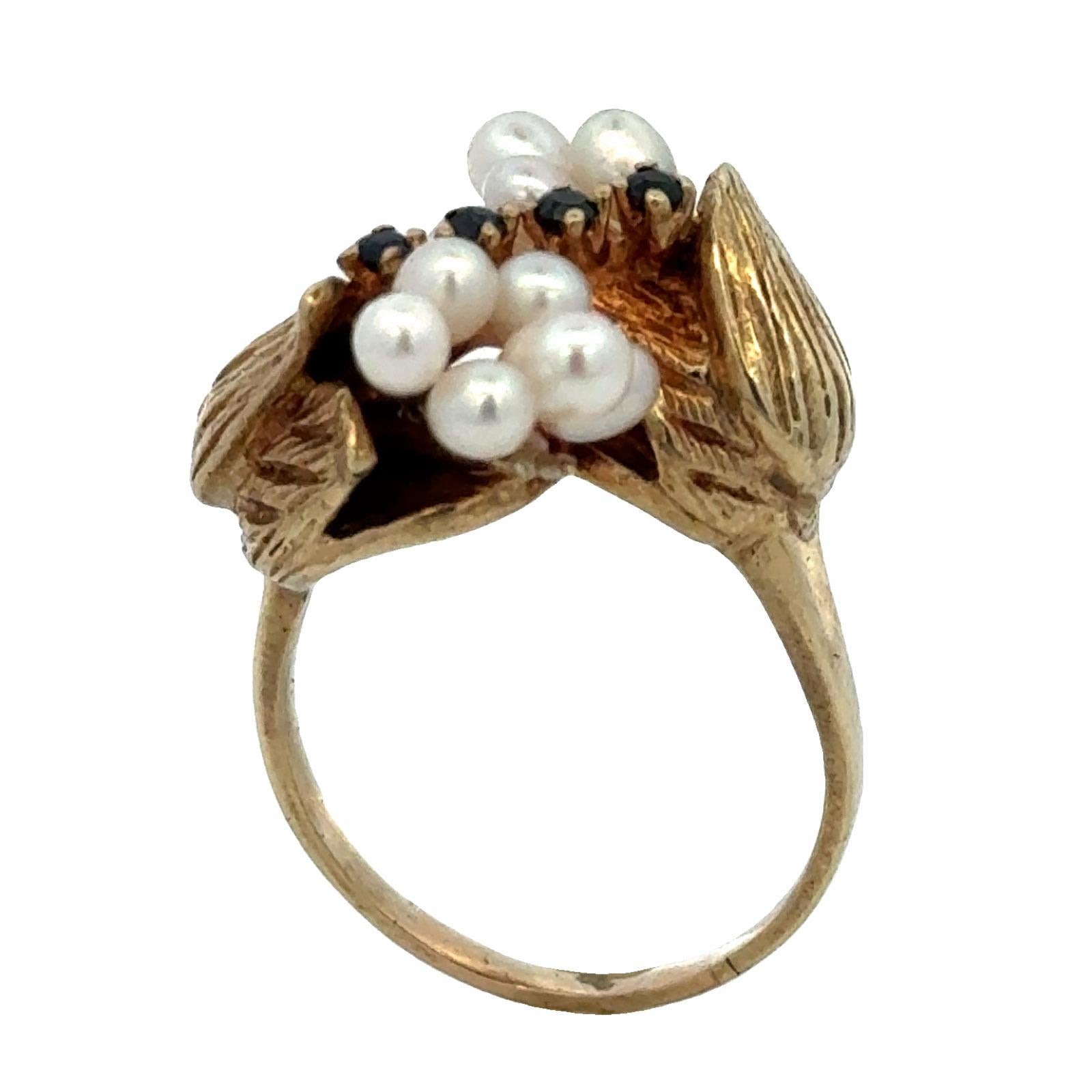 Late-20th Century Cultured Pearl Sapphire 14K Yellow Gold Vintage Tulip Ring