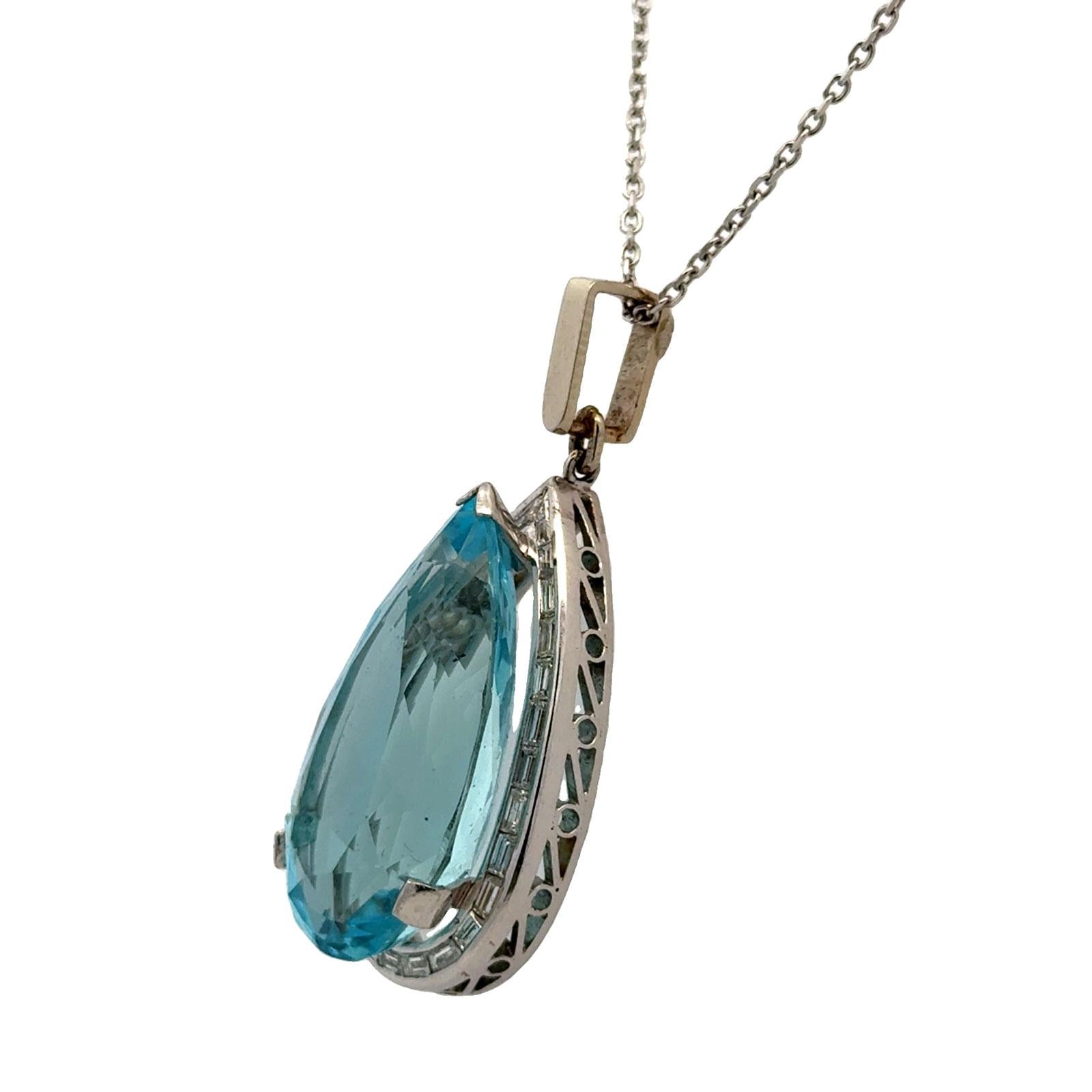 30-Carat Pear Cut Aquamarine Diamond Platinum Pendant 14KWG Chain & Baile