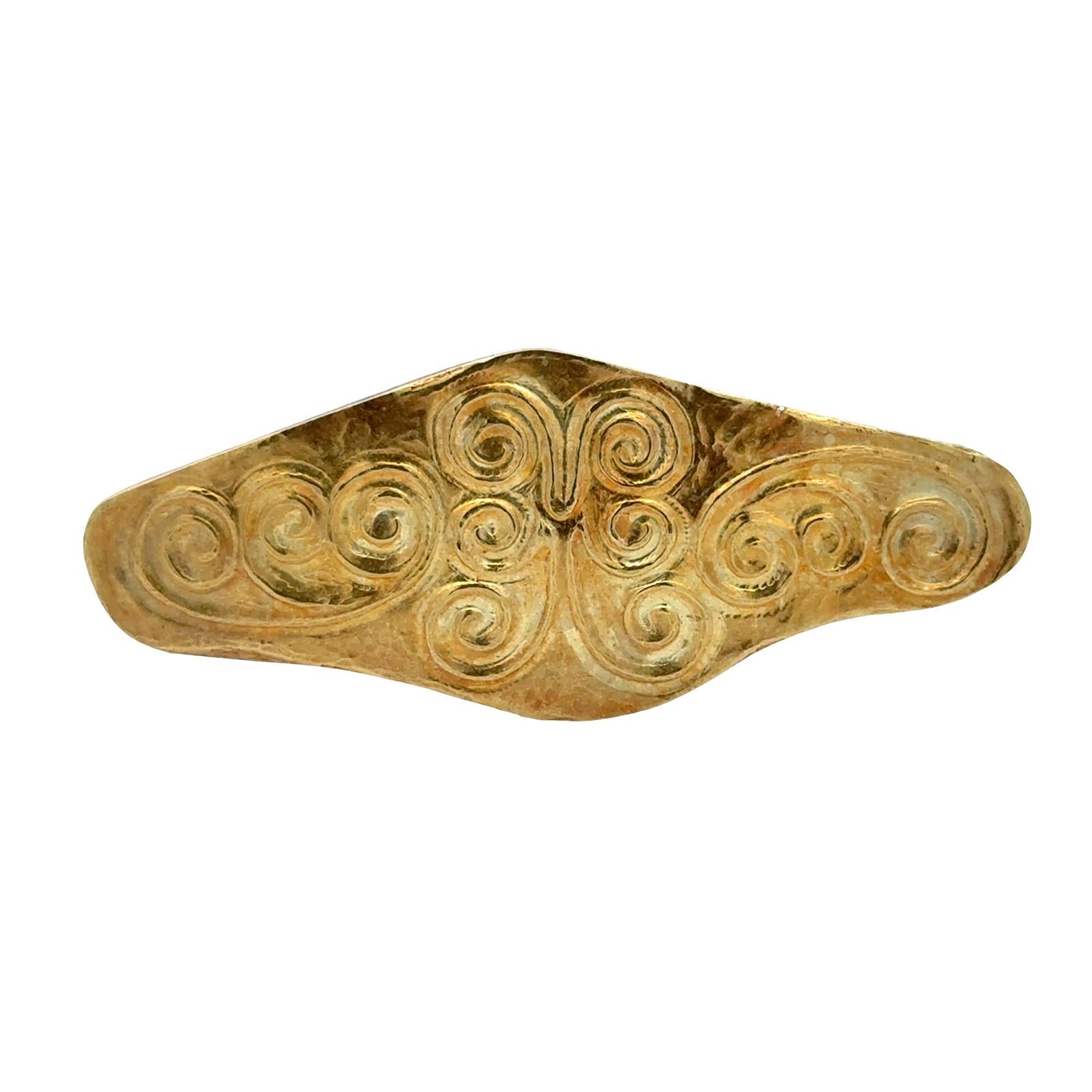 Zolotas 18 Karat Yellow Gold Vintage Scroll Design Brooch