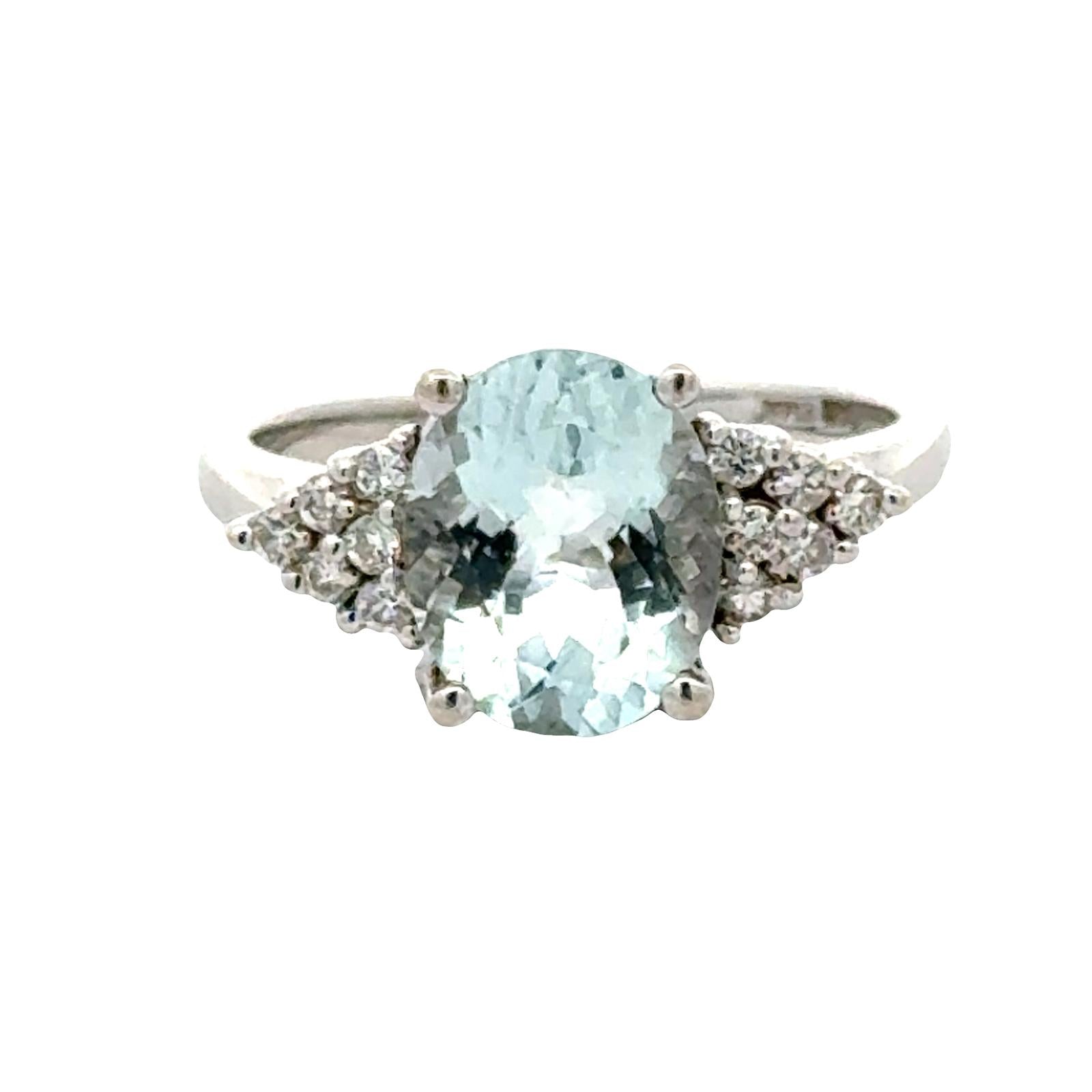 2.50 Carat Oval Aquamarine Diamond 14 Karat White Gold Vintage Cocktail Ring