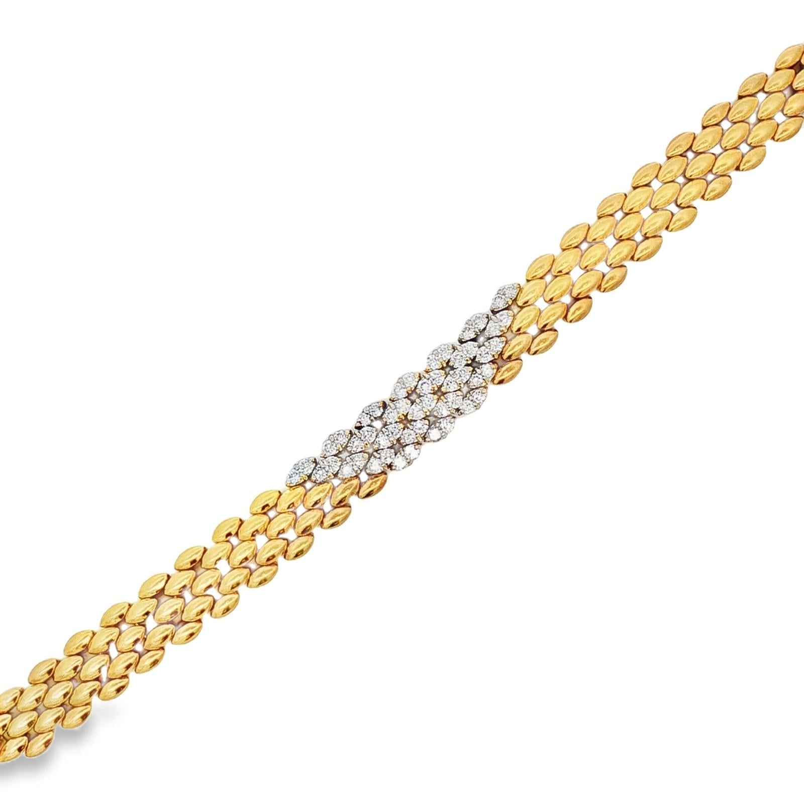 Italian Round Brilliant Cut Diamond Panther Link 18 Karat Yellow Gold Bracelet