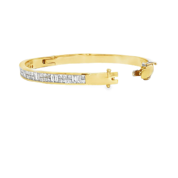 Princess & Baguette-Cut Diamond Yellow Gold Hinged Oval Vintage Bangle Bracelet