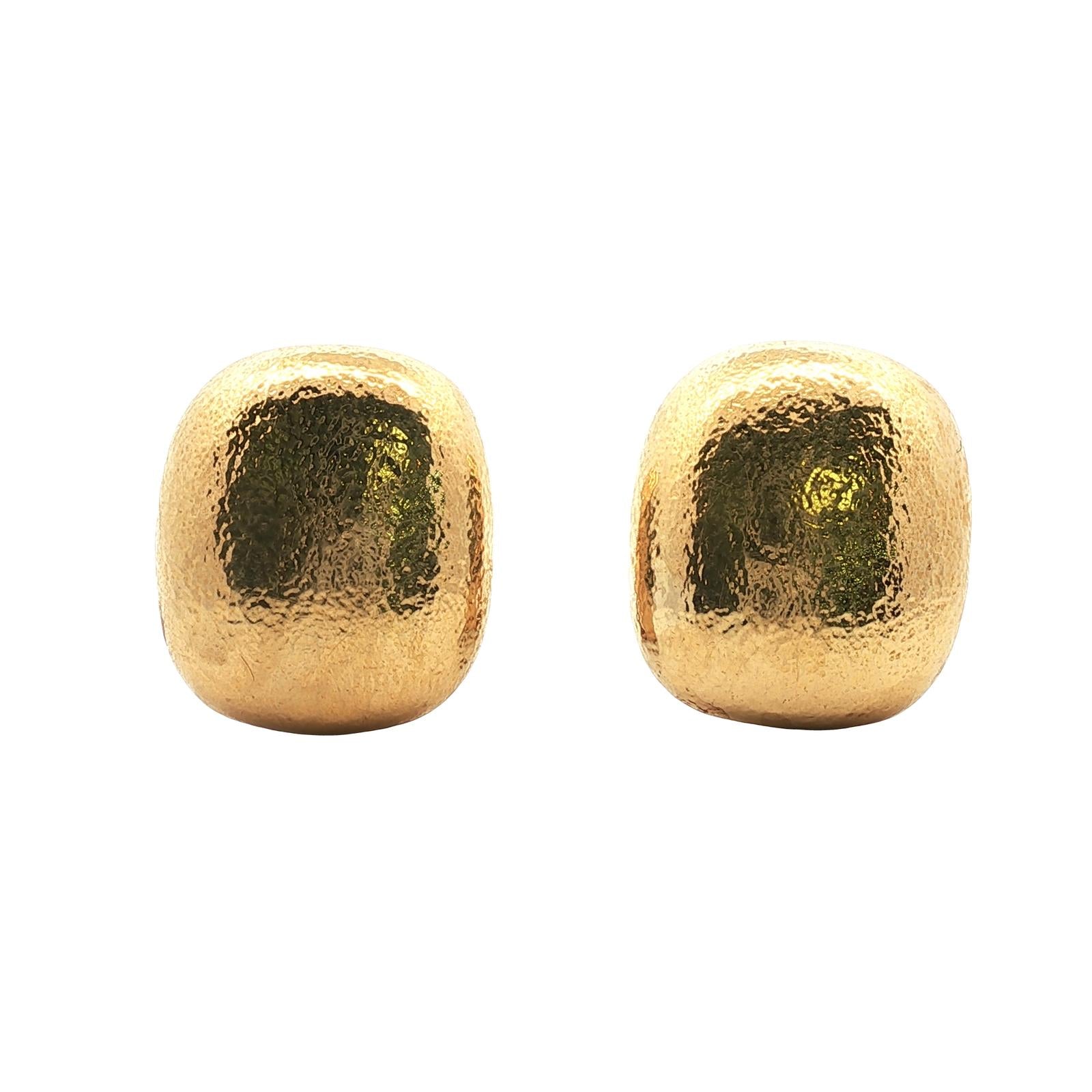 1980 Tiffany & Company Hammered 18 Karat Yellow Gold Square Ear-Clip Earrings