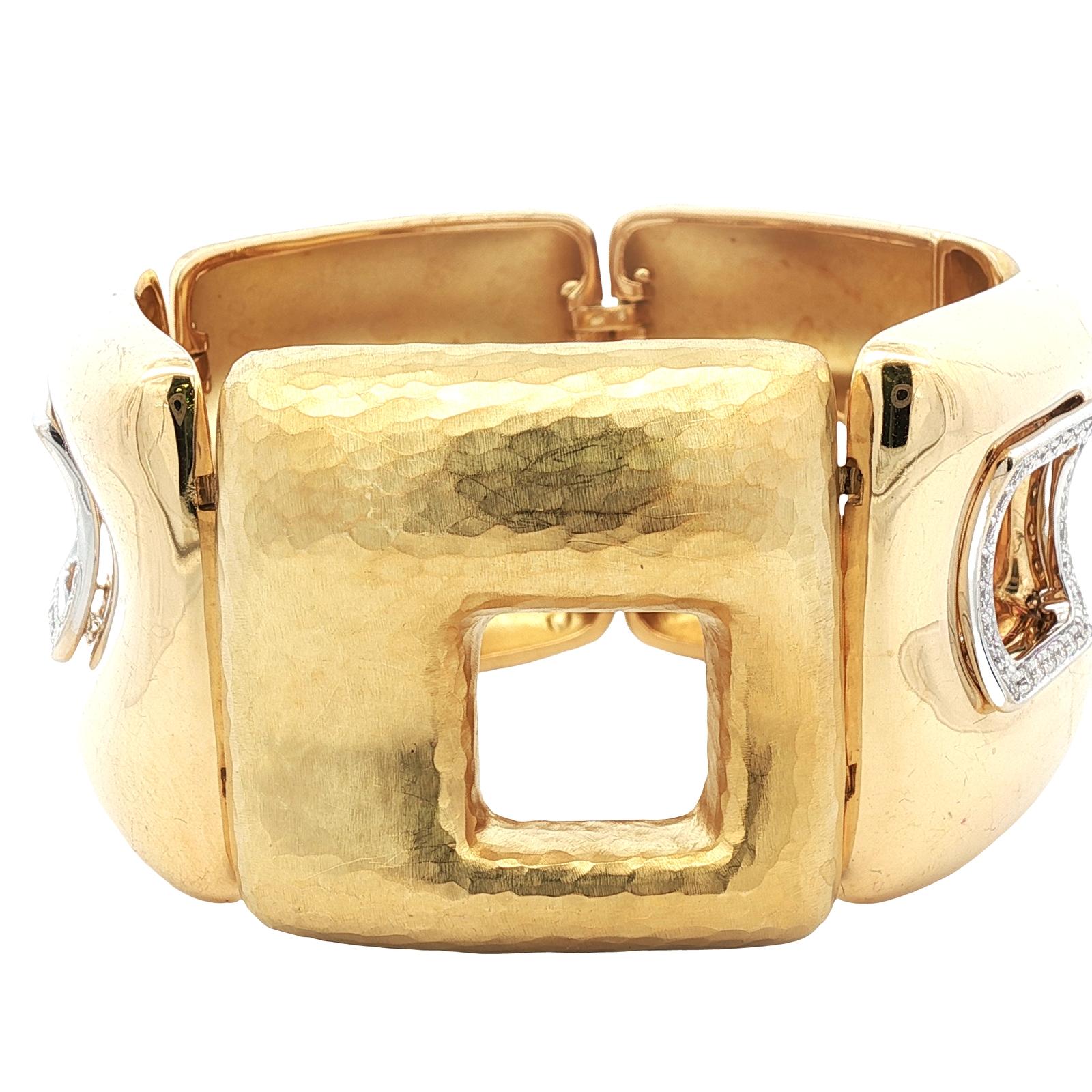 Italian Diamond Hammered & Polished 18 Karat Yellow Gold Wide Link Bracelet