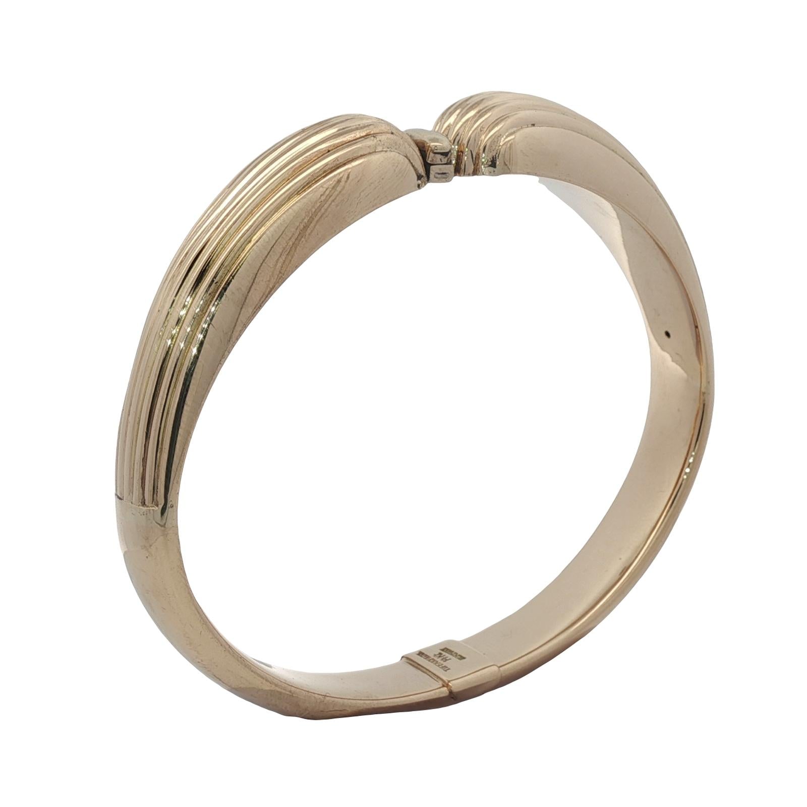 1950's Tiffany & Company Germany 14K Yellow Gold Ribbed Hinged Bangle Bracelet