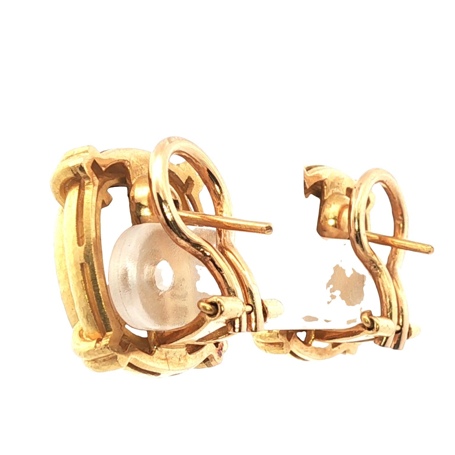 Elizabeth Locke Intaglio Pink Venetian Glass 19 Karat Yellow Gold Earrings