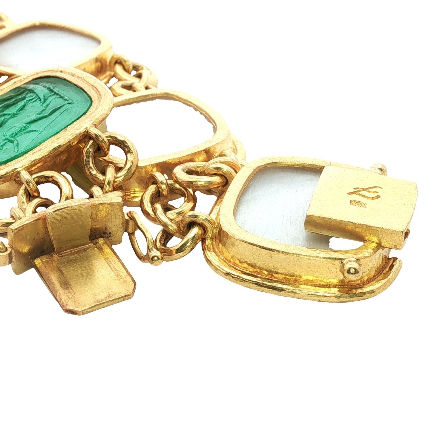 Elizabeth Locke Venetian Glass Intaglio 19 Karat Yellow Gold Link Bracelet