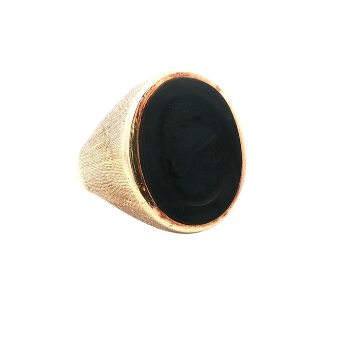 Intaglio Onyx 14 Karat Yellow Gold Roman Soldier Gents Signet Ring