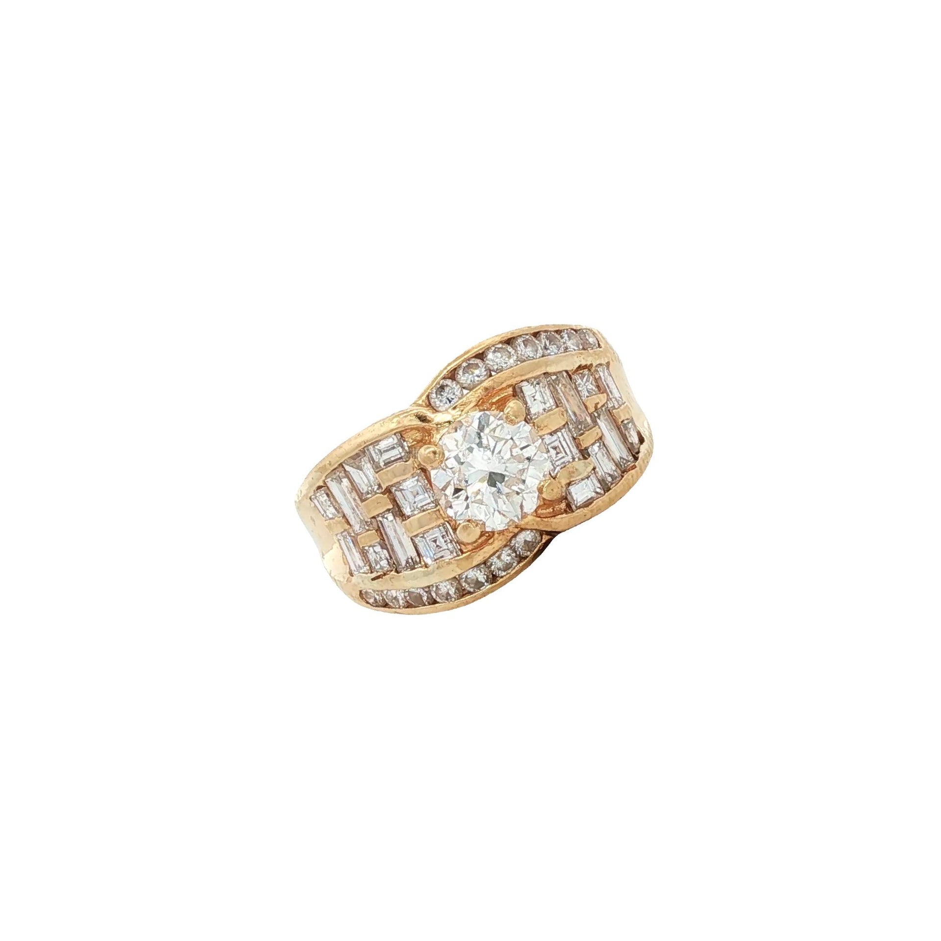 Late 20th Century Diamond 18 Karat Yellow Gold Vintage Cocktail Ring