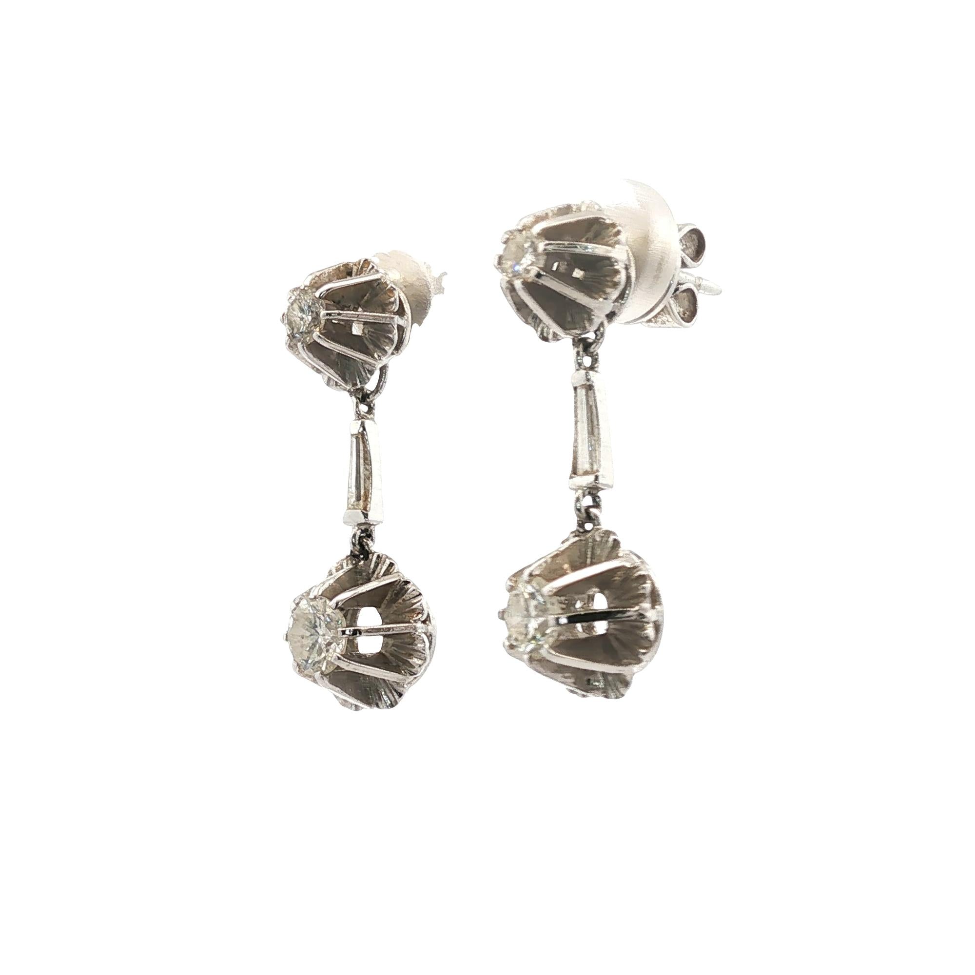 1950's Diamond 18 Karat White Gold Vintage Dangle Earrings