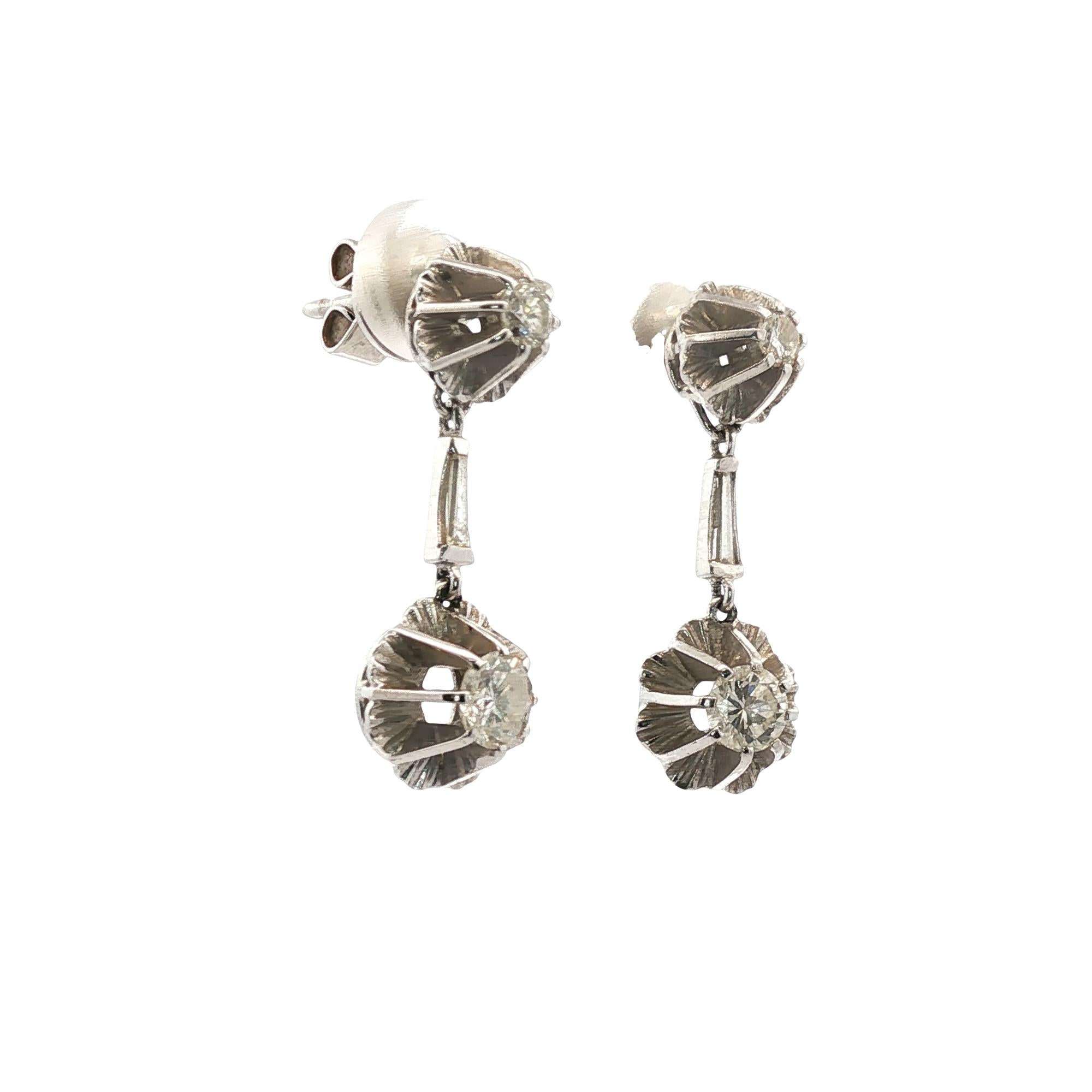 1950's Diamond 18 Karat White Gold Vintage Dangle Earrings
