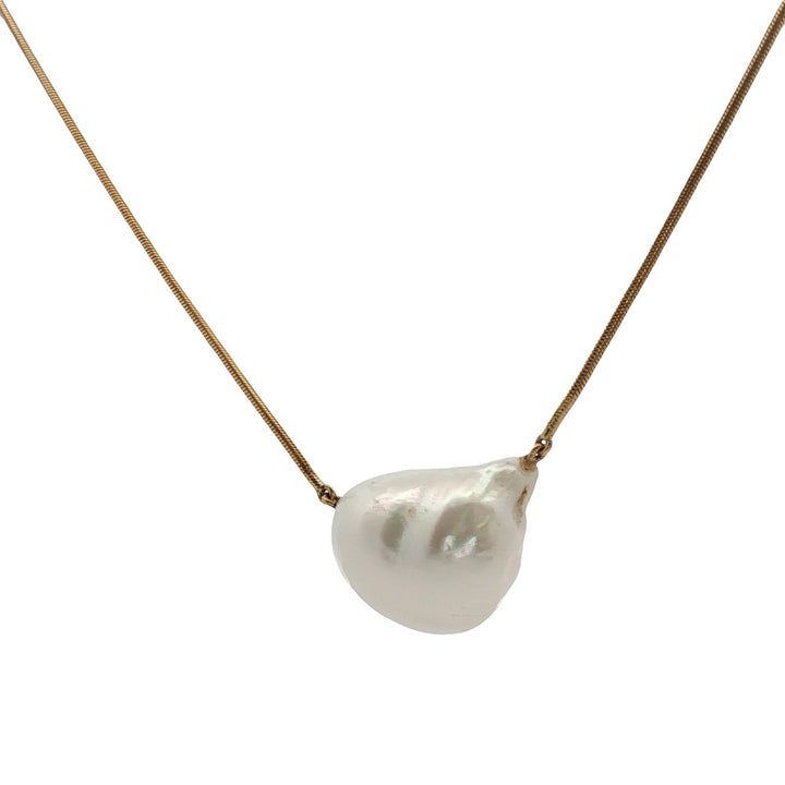 Baroque Pearl 18 Karat Yellow Gold Contemporary Pendant Necklace