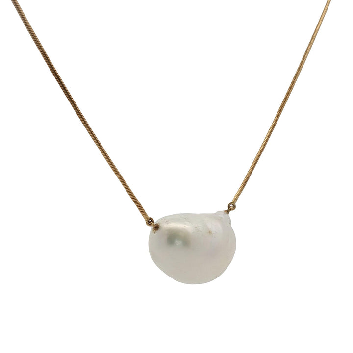 Baroque Pearl 18 Karat Yellow Gold Contemporary Pendant Necklace
