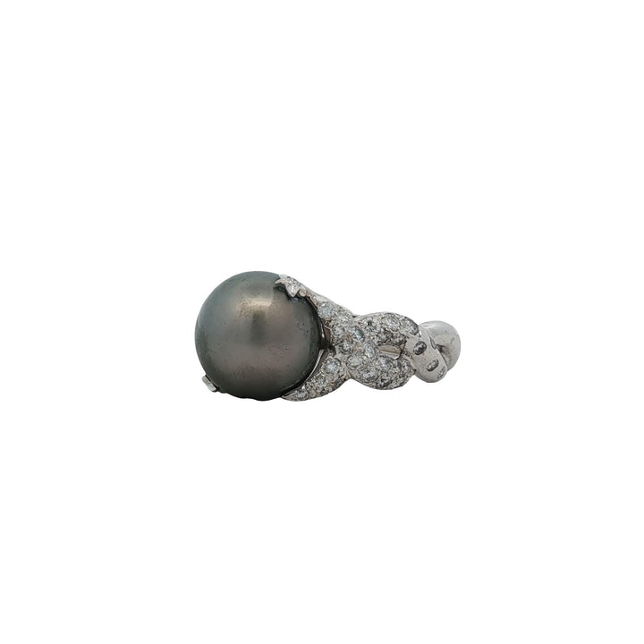 Chanel Comète Tahitian Black Pearl Diamond 18 Karat White Gold Cocktail Ring