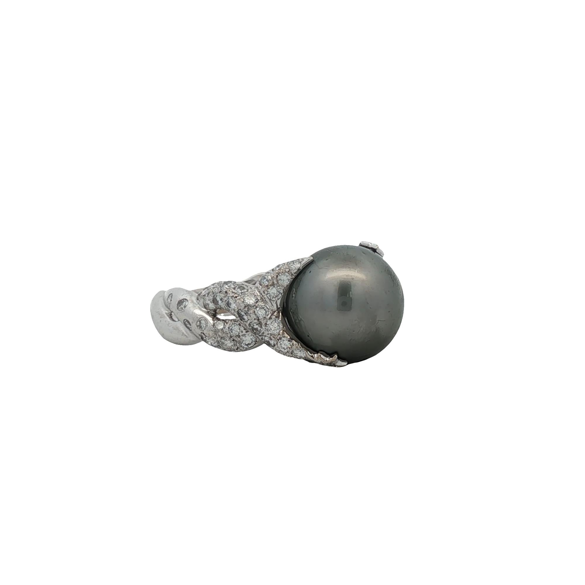Chanel Comète Tahitian Black Pearl Diamond 18 Karat White Gold Cocktail Ring