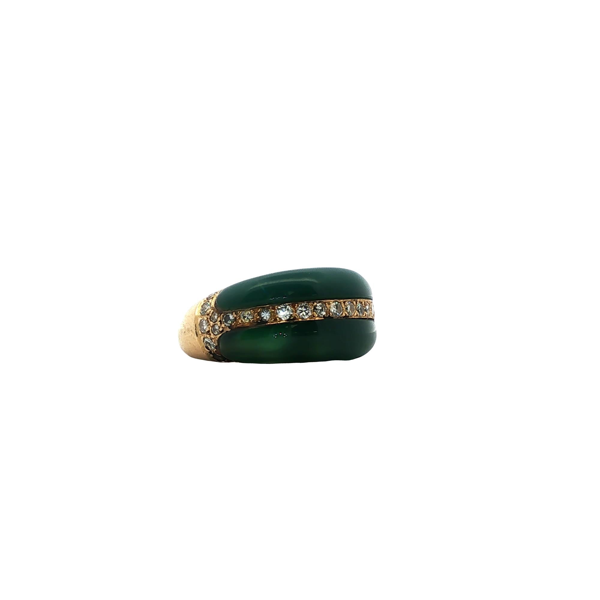 Van Cleef & Arpels Chrysoprase Diamond 18 Karat Yellow Gold Vintage Band Ring