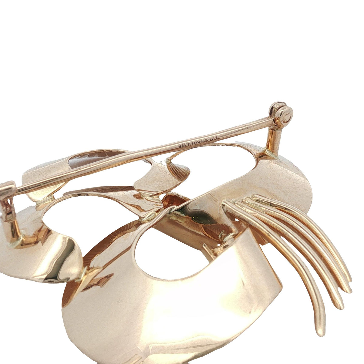 Tiffany & Company Retro Vintage Yellow Gold Ribbed Ribbon Brooch Pin