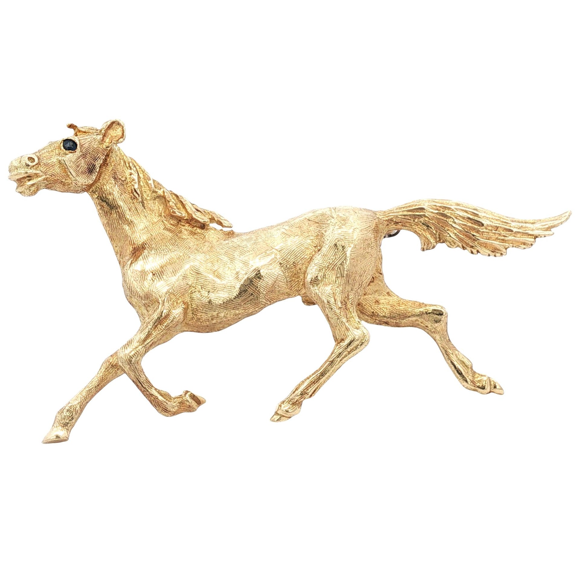 Running Horse 18 Karat Yellow Gold Sculpted Design Vintage Brooch Pin