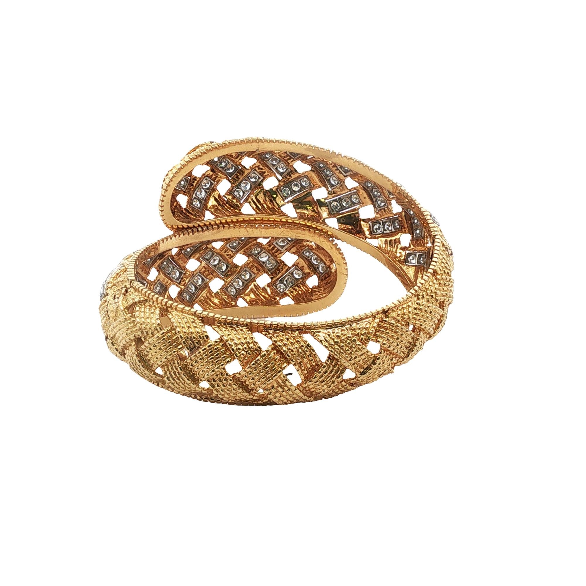 Diamond 18 Karat Yellow Gold Lattice Design Bypass Hinged Bangle Bracelet