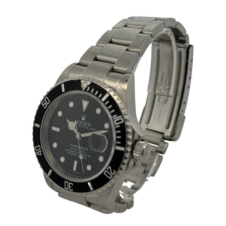 Rolex Submariner Date 40mm Stainless Steel Black Dial Oyster Bracelet 16610T