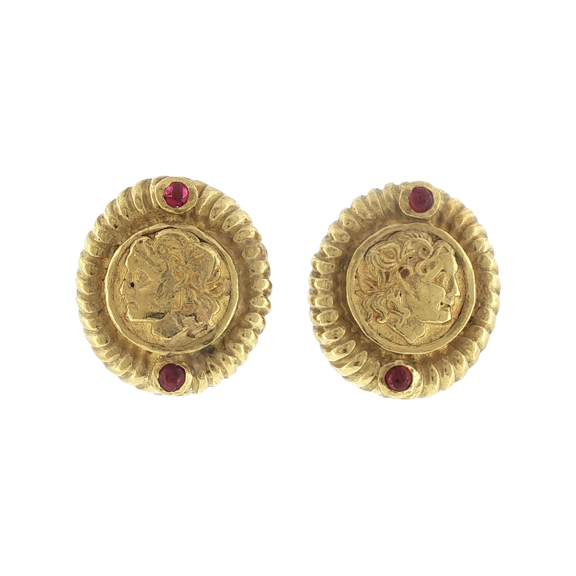 18 Karat Yellow Gold Cabochon Ruby Roman Coin Motif Vintage Earclip Earrings